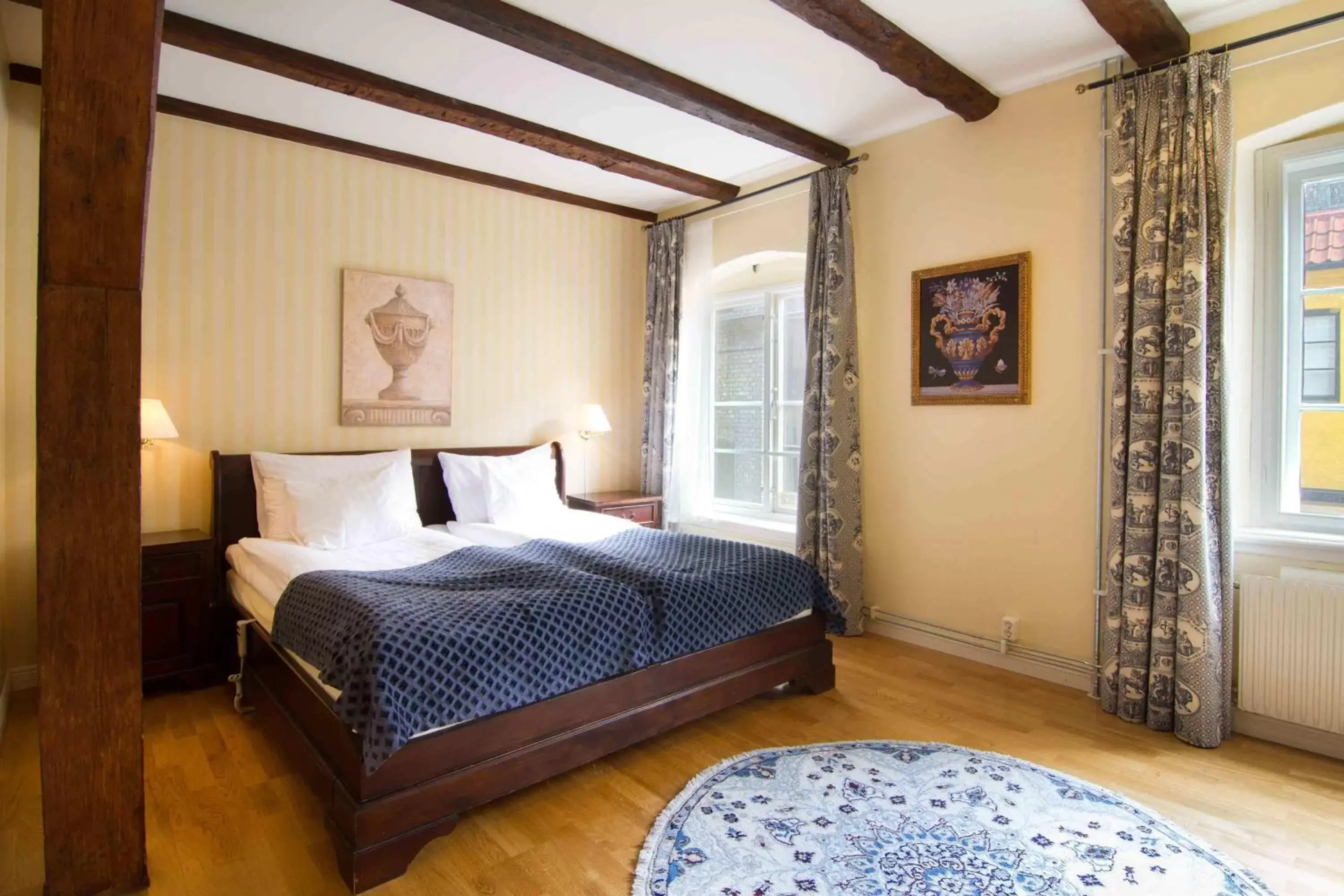 Deluxe Double Room in Mayfair Hotel Tunneln Deluxe Double Room in Mayfair Hotel Tunneln