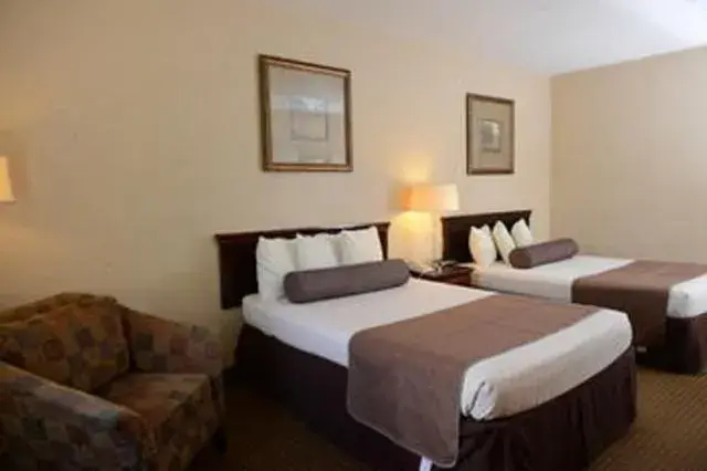 Bed in Americas Best Value Inn - Tunica Resort