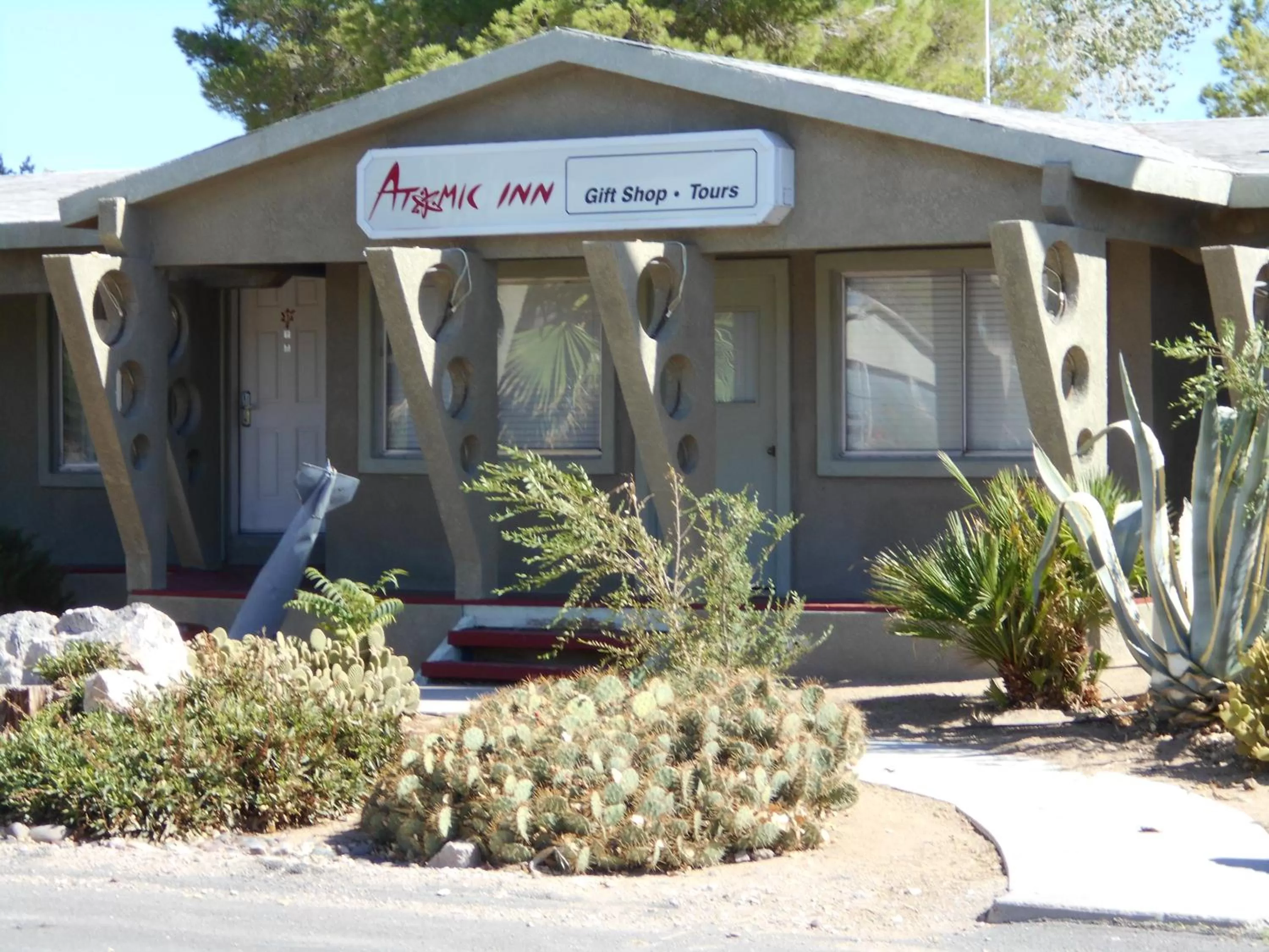 Property building, Facade/Entrance in Atomic Inn Beatty Near Death Valley