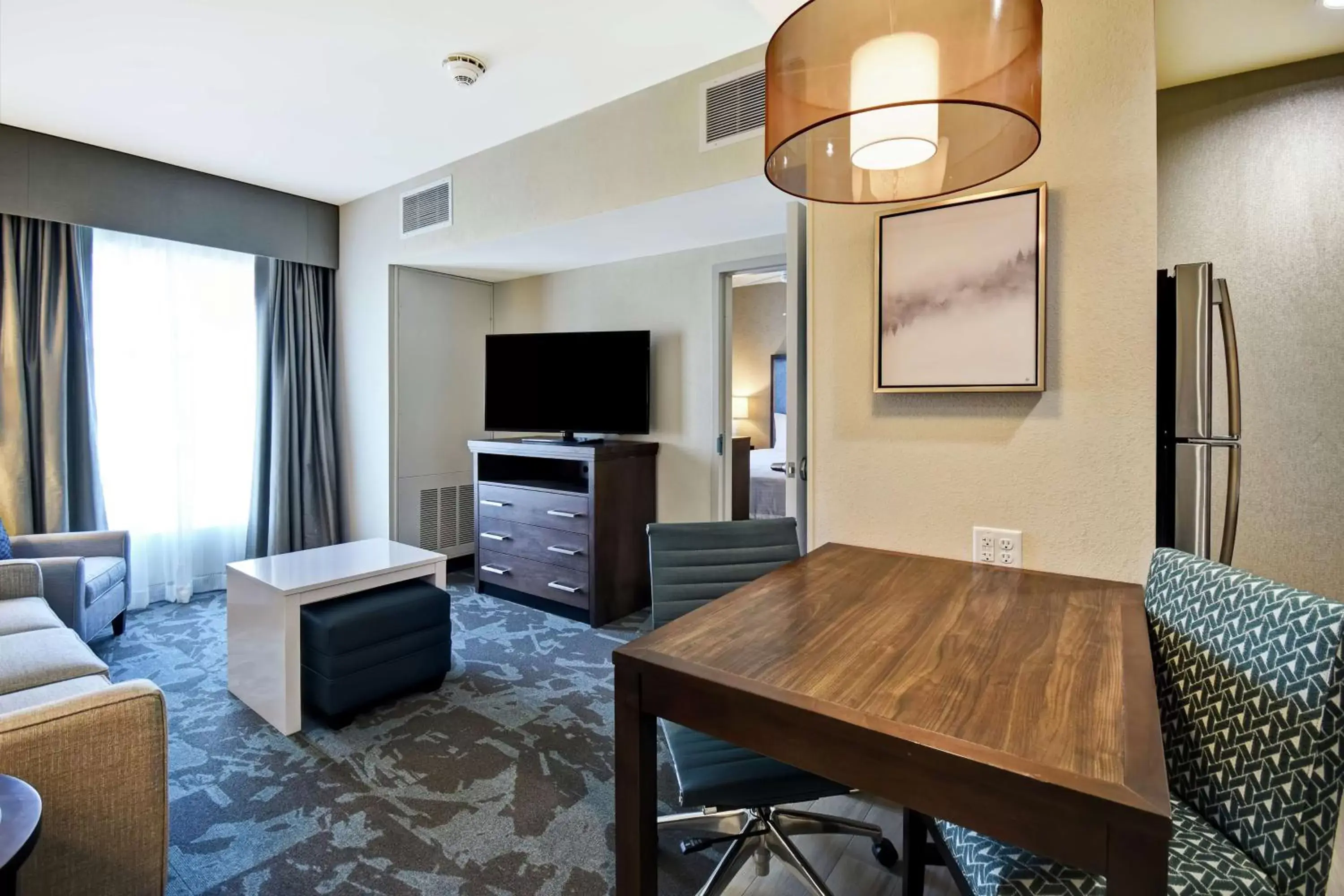 Bedroom, TV/Entertainment Center in Homewood Suites By Hilton Salt Lake City Airport