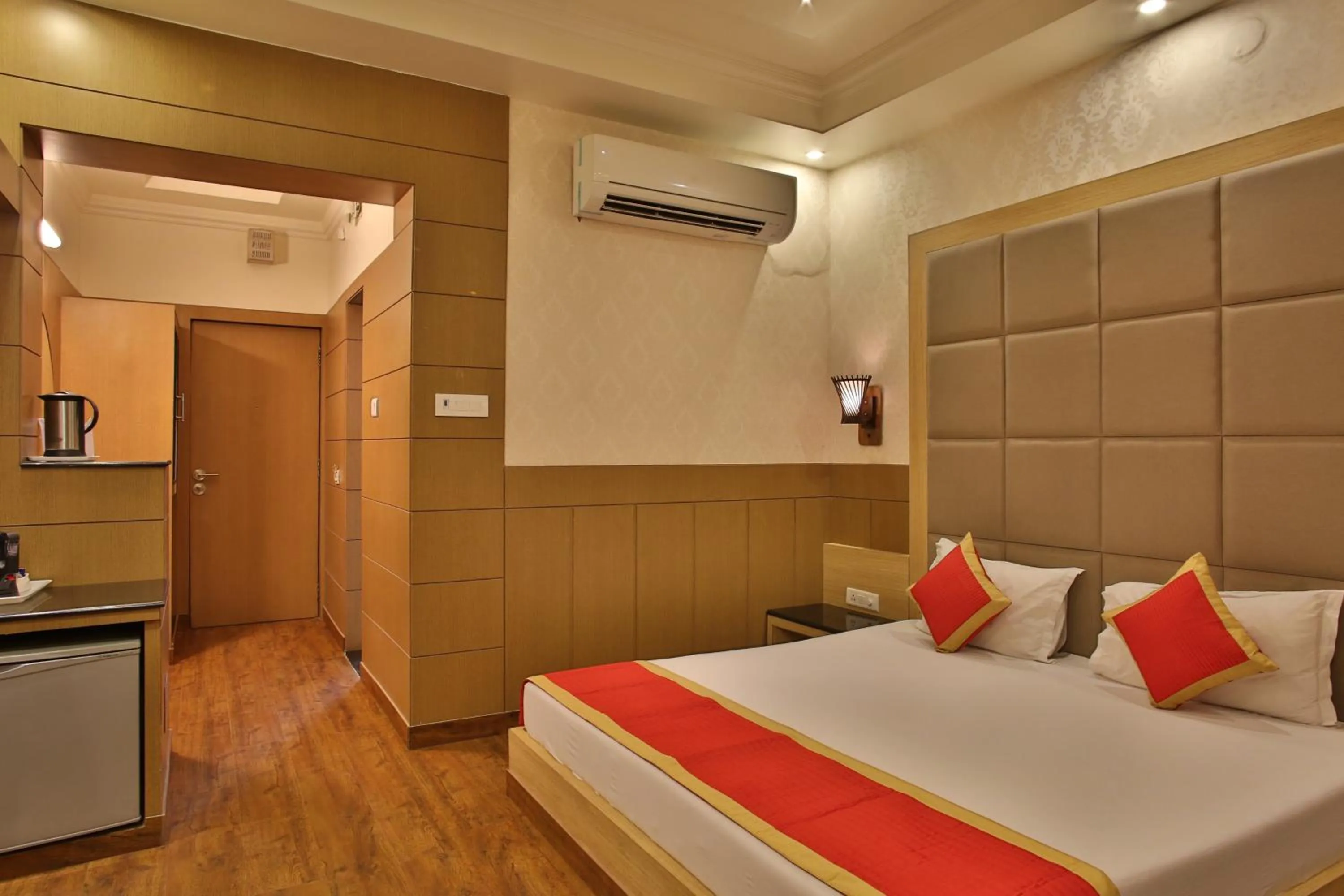 Photo of the whole room, Bed in Hotel The Grand Chandiram