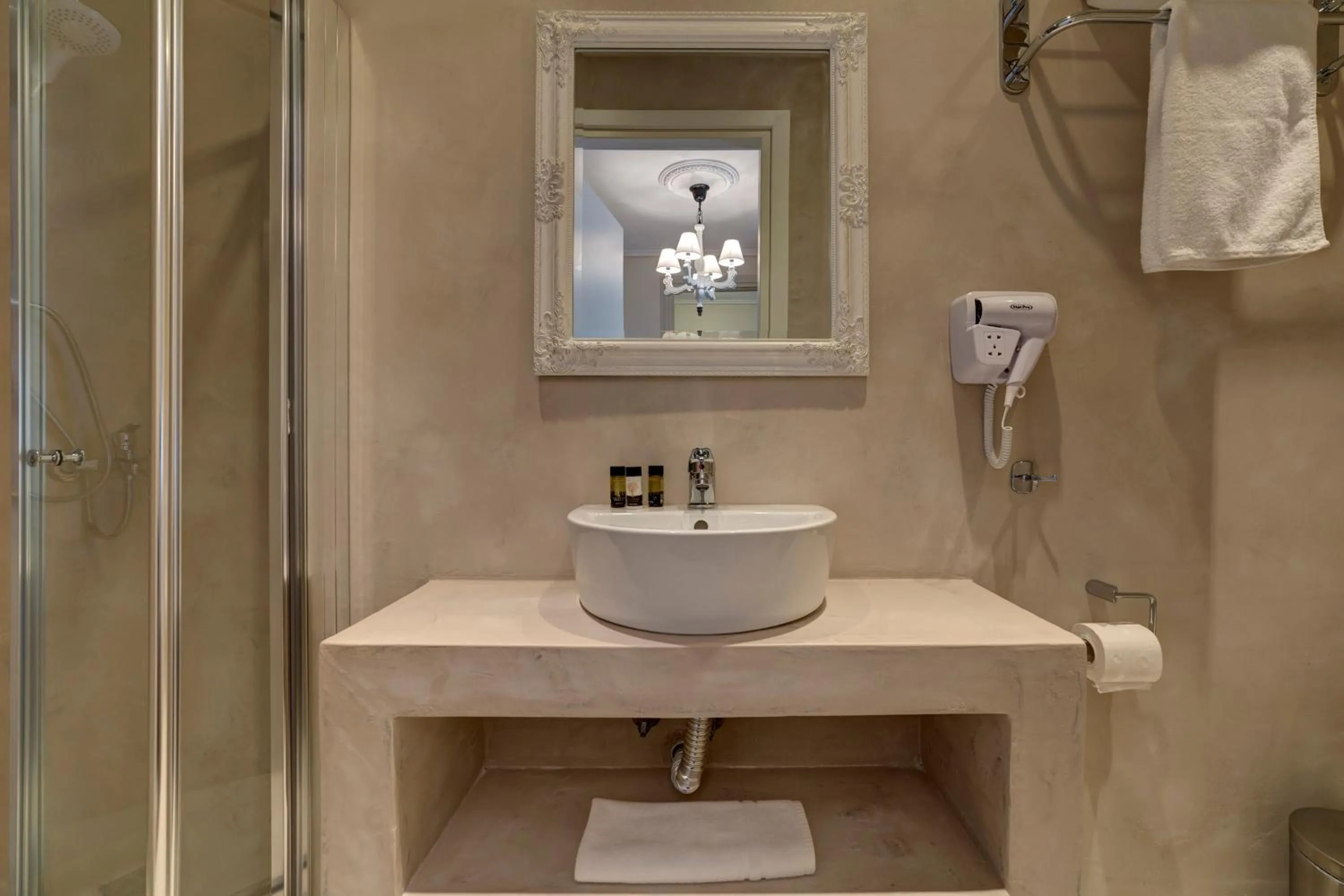 Bathroom in Home and Poetry