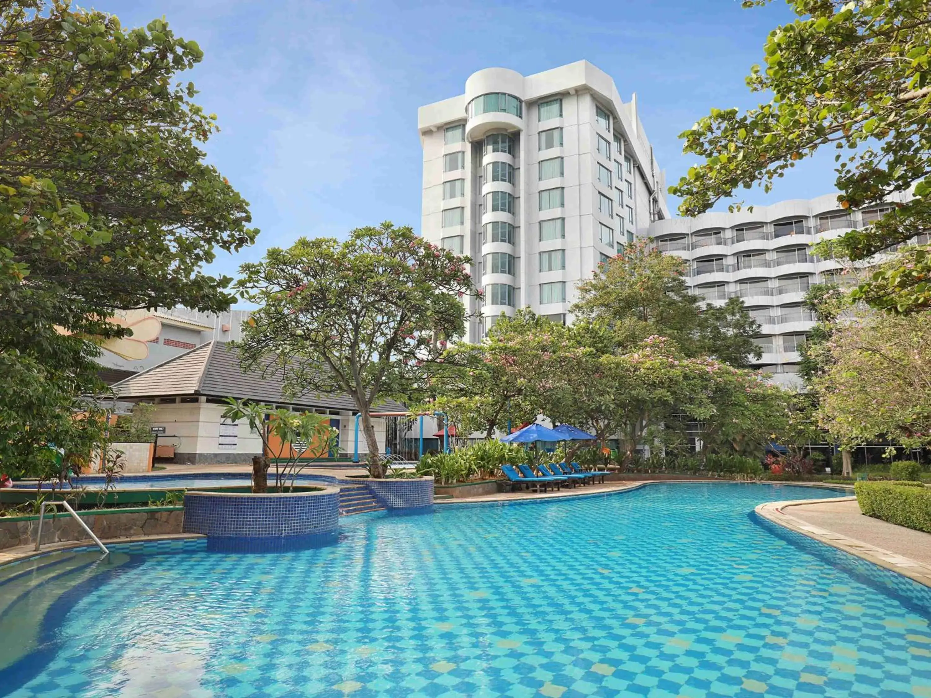 Property building, Swimming Pool in Mercure Convention Center Ancol