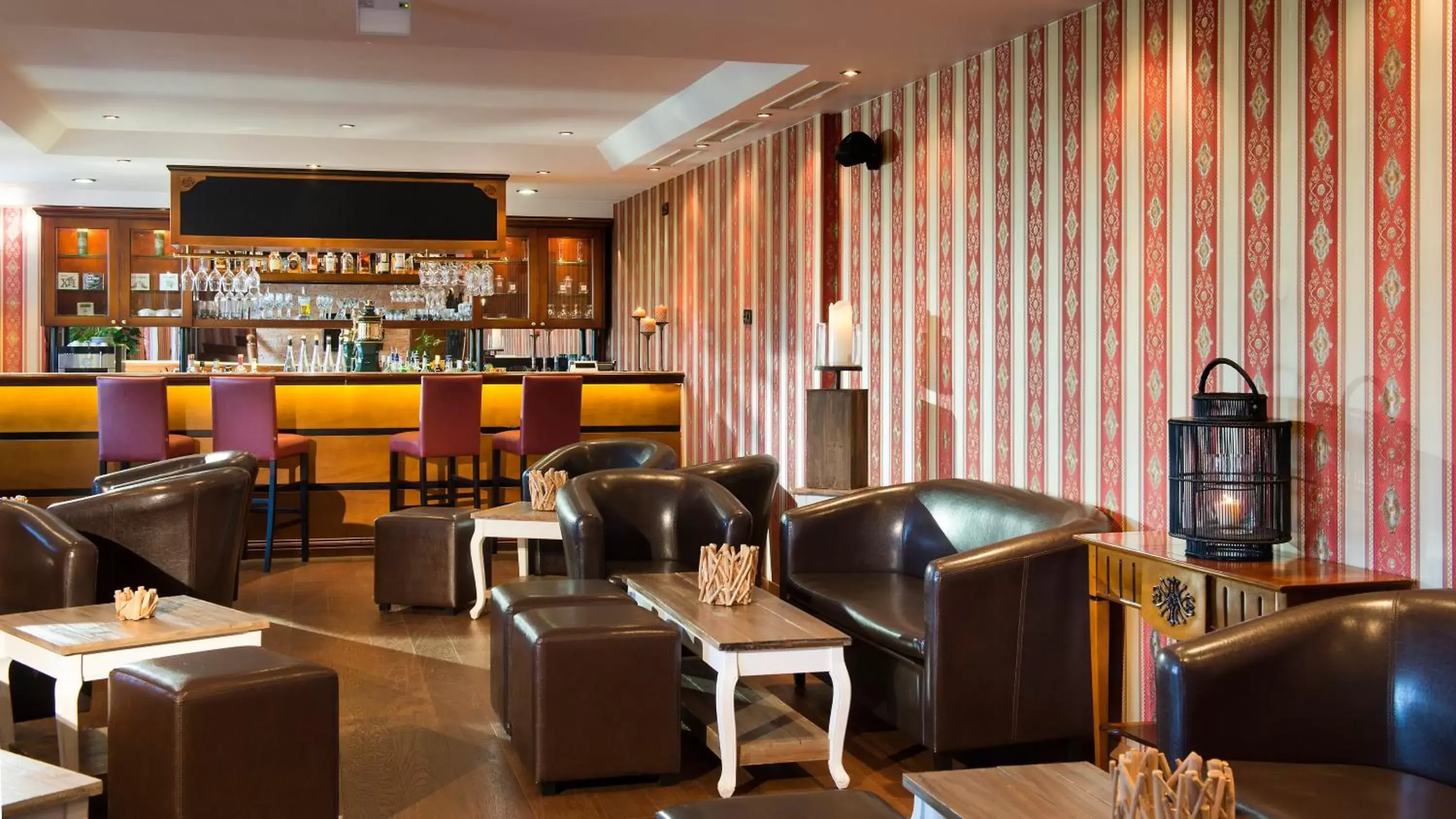 Lounge or bar, Lounge/Bar in Das Palmenwald Schwarzwaldhof, BW Signature Collection