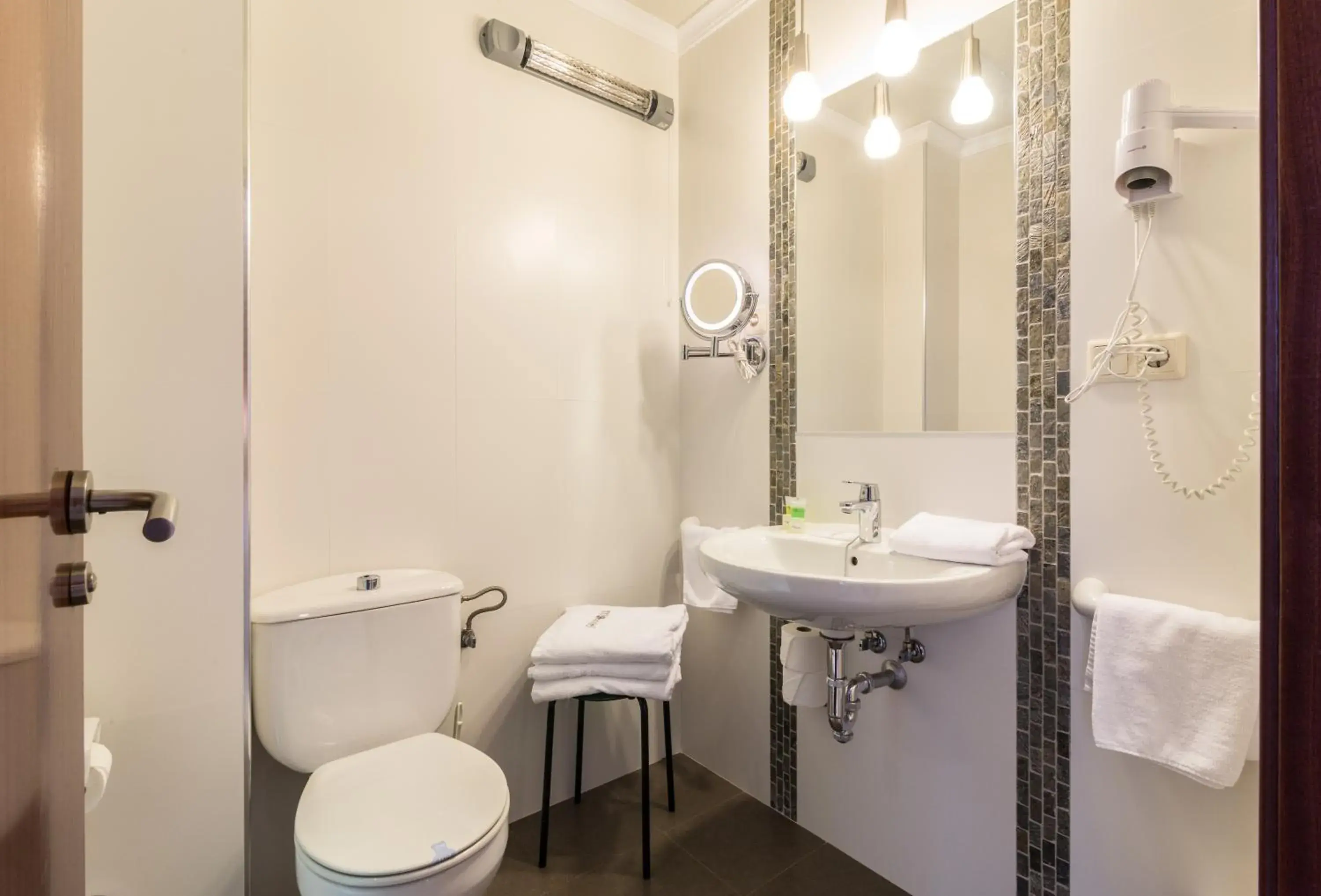 Bathroom in Hotel MR Costa Blanca