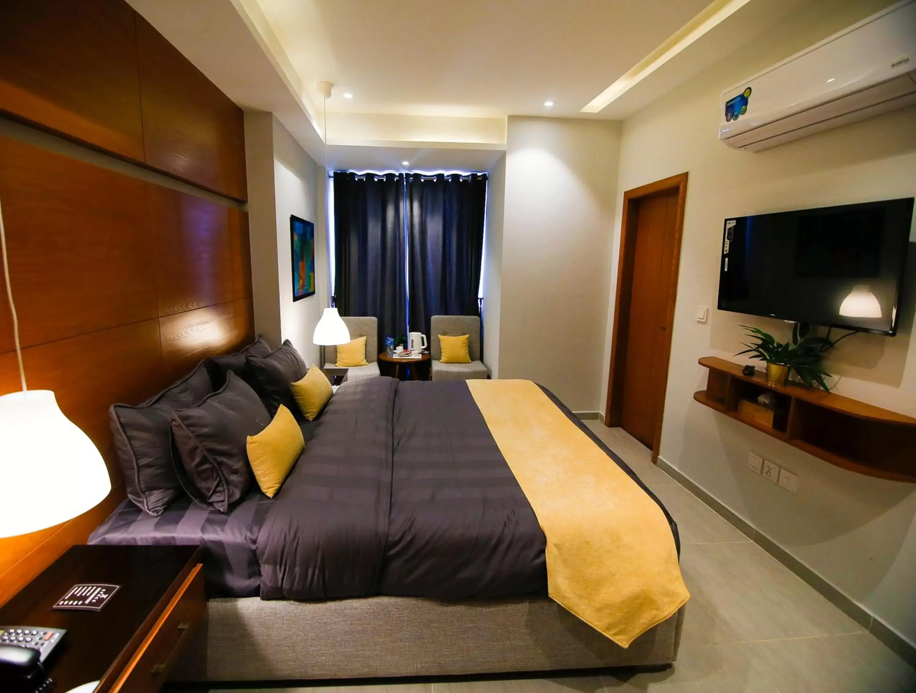 TV and multimedia, Bed in Space Express TV and multimedia, Bed in Space Express