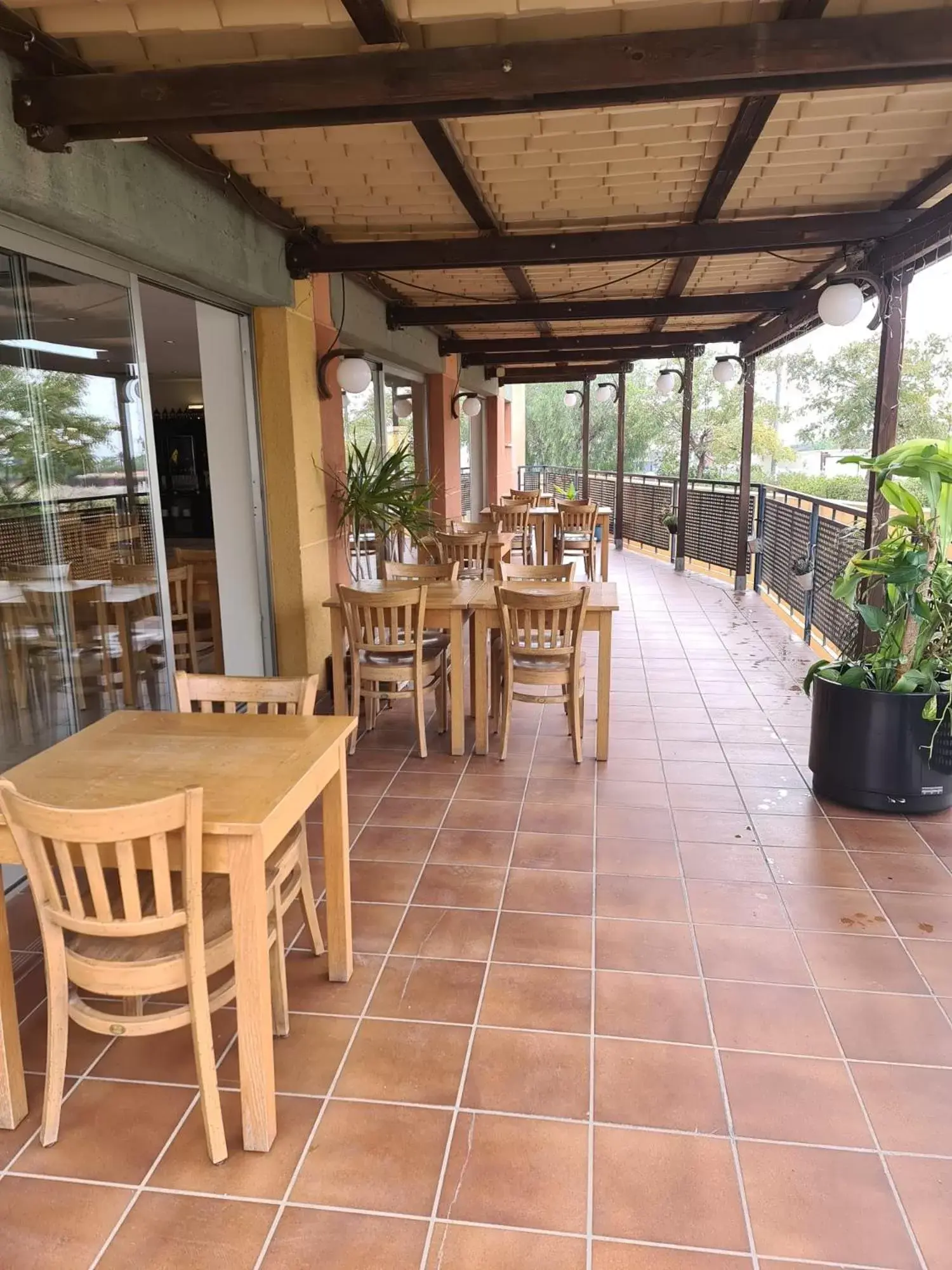 Balcony/Terrace, Restaurant/Places to Eat in Hotel YIT Ciudad de Elche