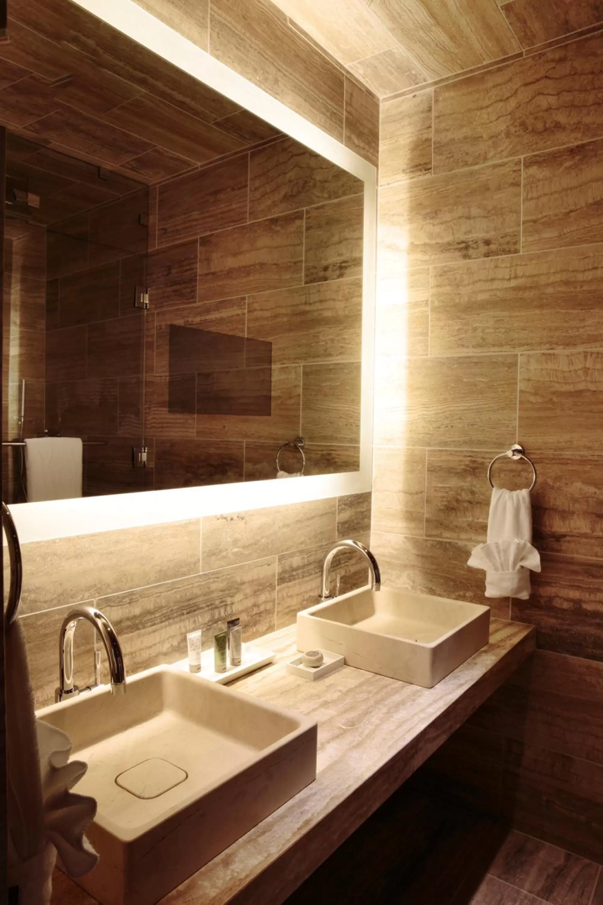Bathroom in Tuscany by LuxUrban