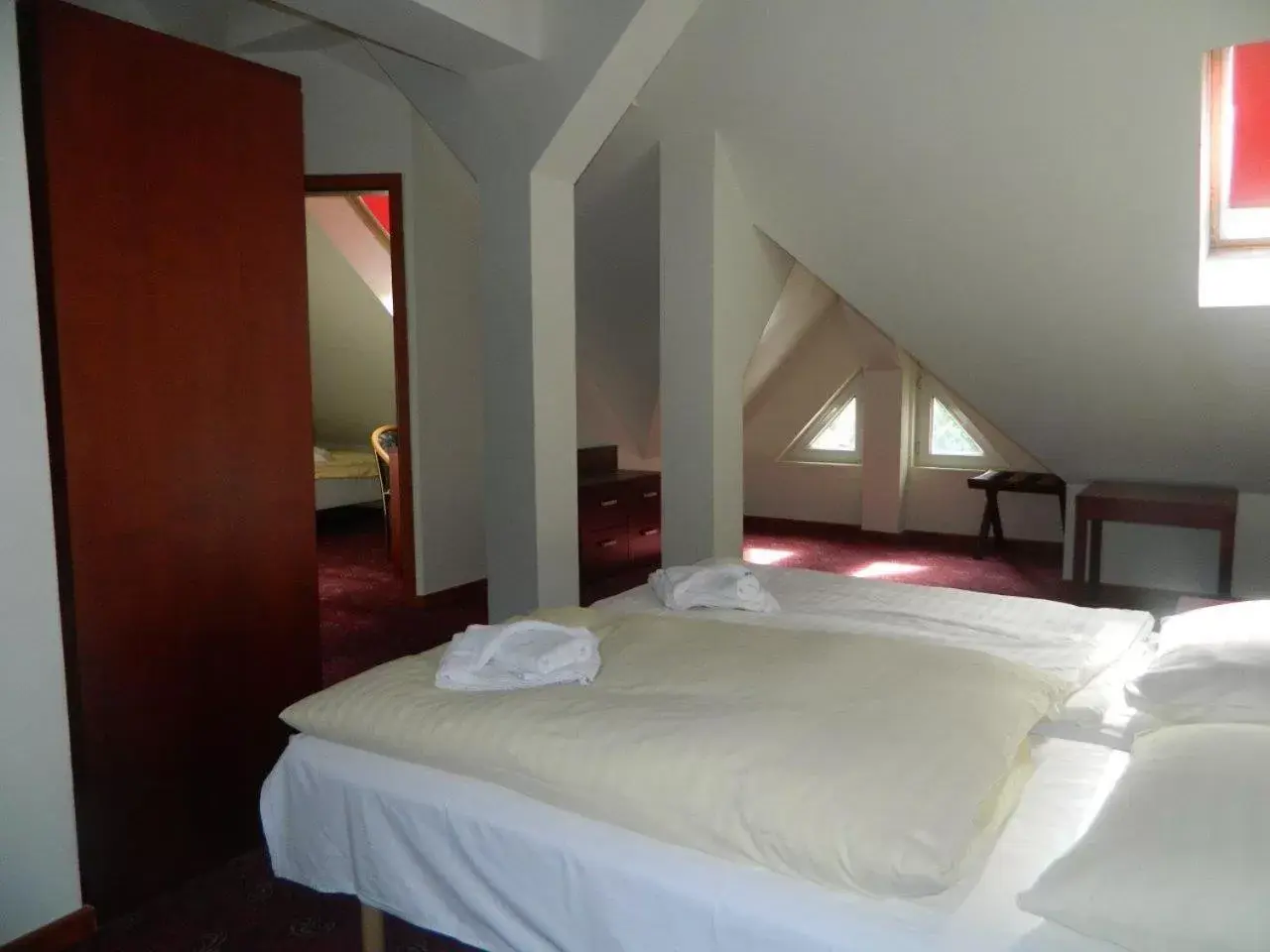 Bed in Hotel Atol