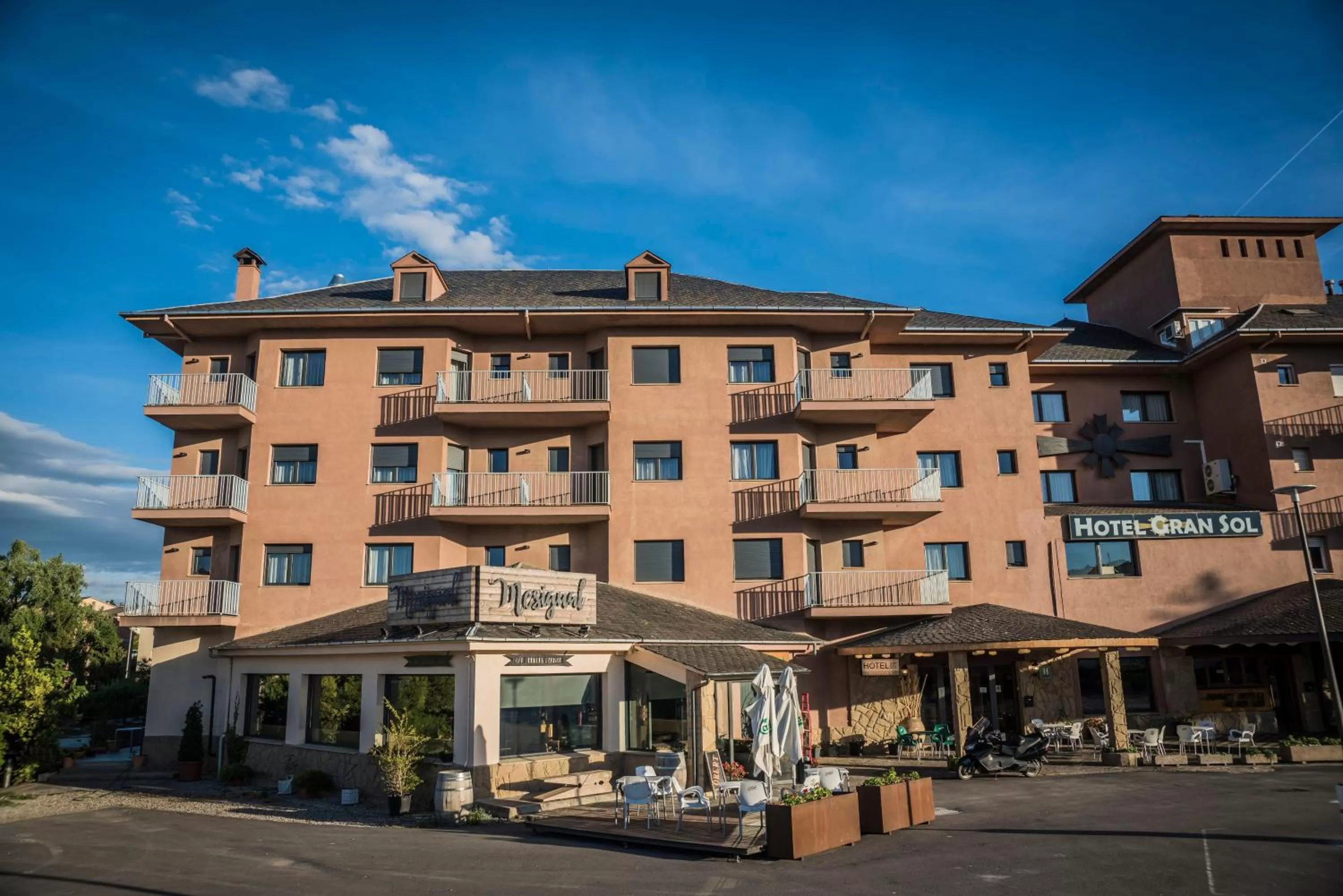 Property building in Hotel Gran Sol