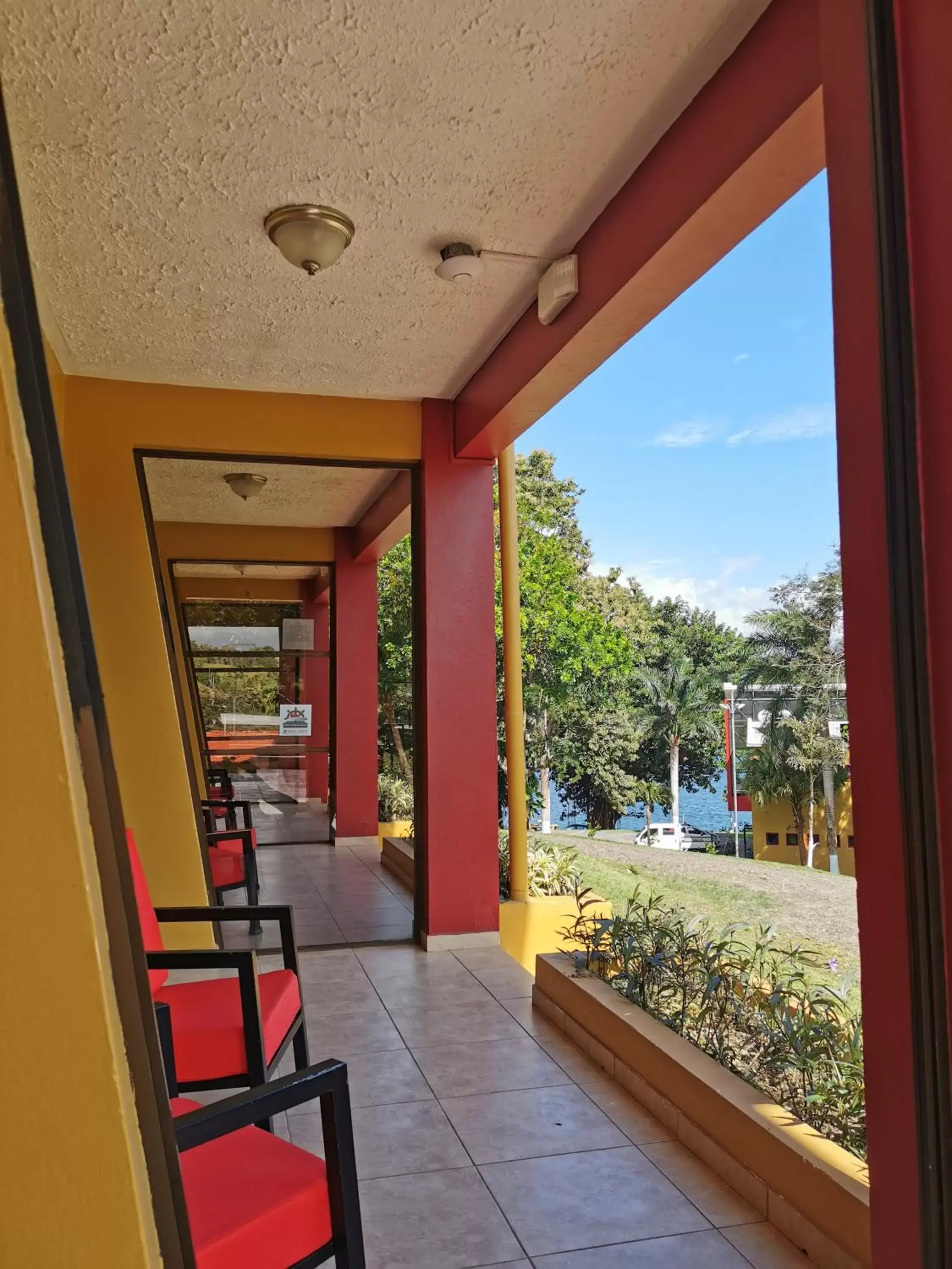 Patio in Hotel Puerto San Luis