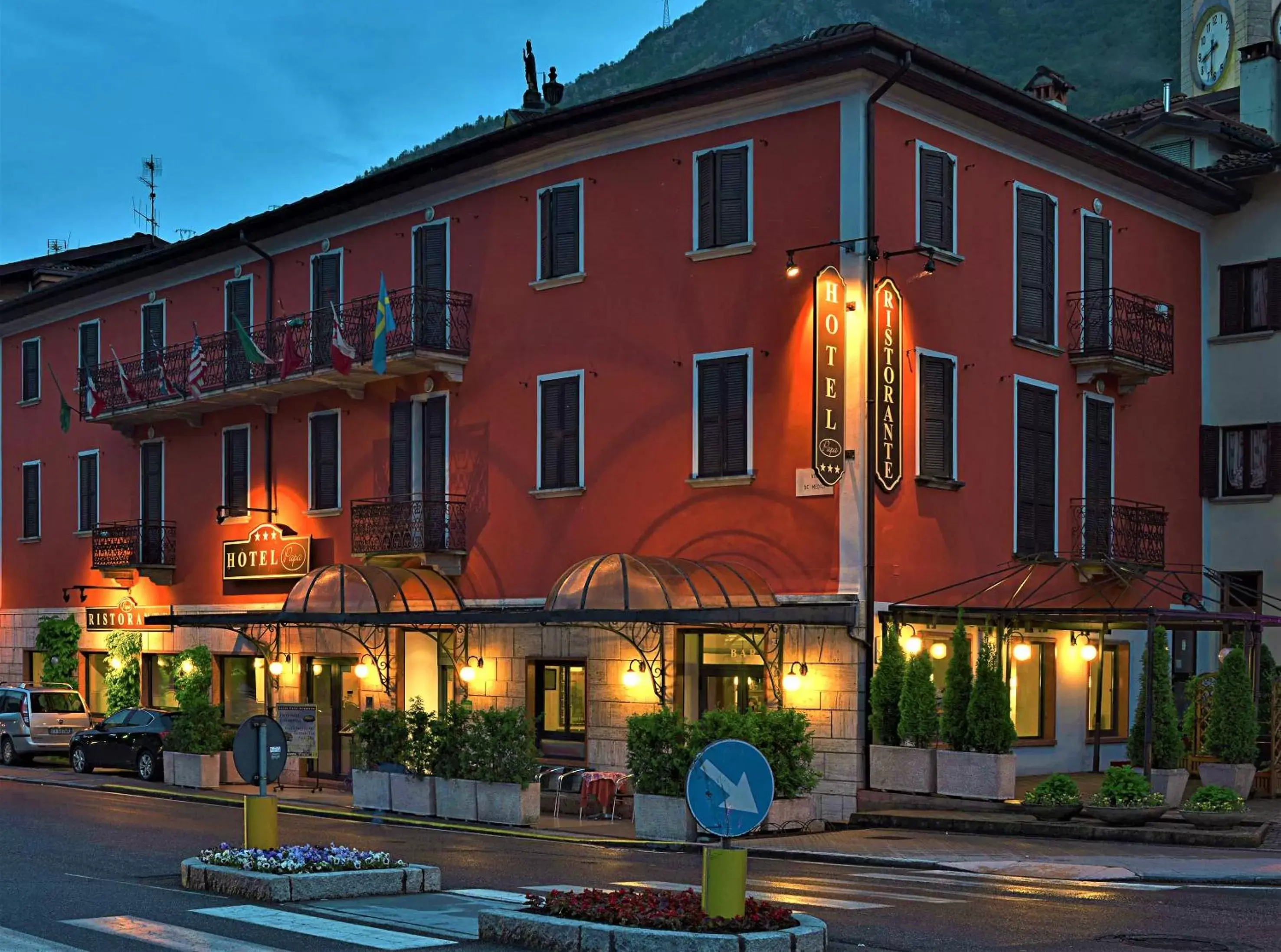 Property Building in Bes Hotel Papa San Pellegrino Terme