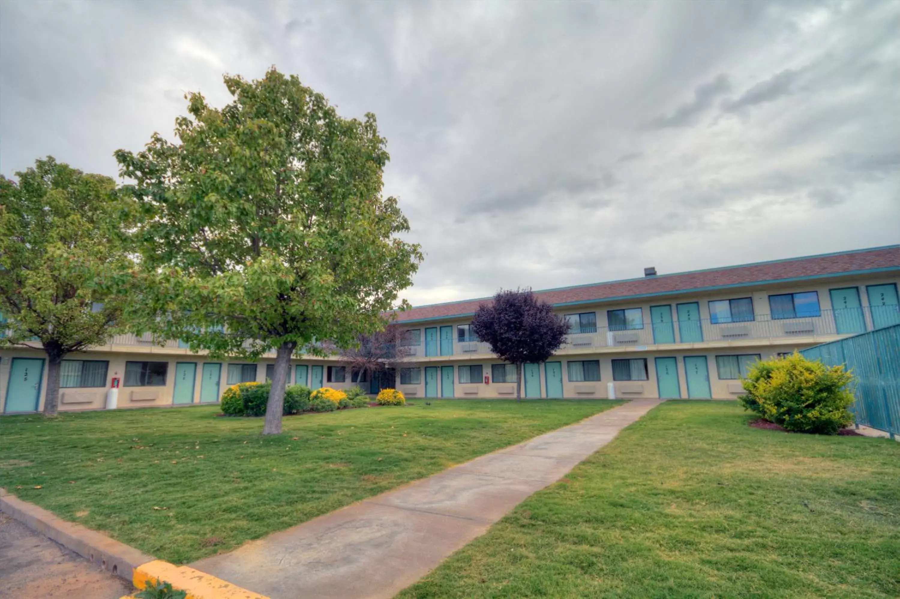 Facade/entrance, Property Building in Motel 6-Alamogordo, NM