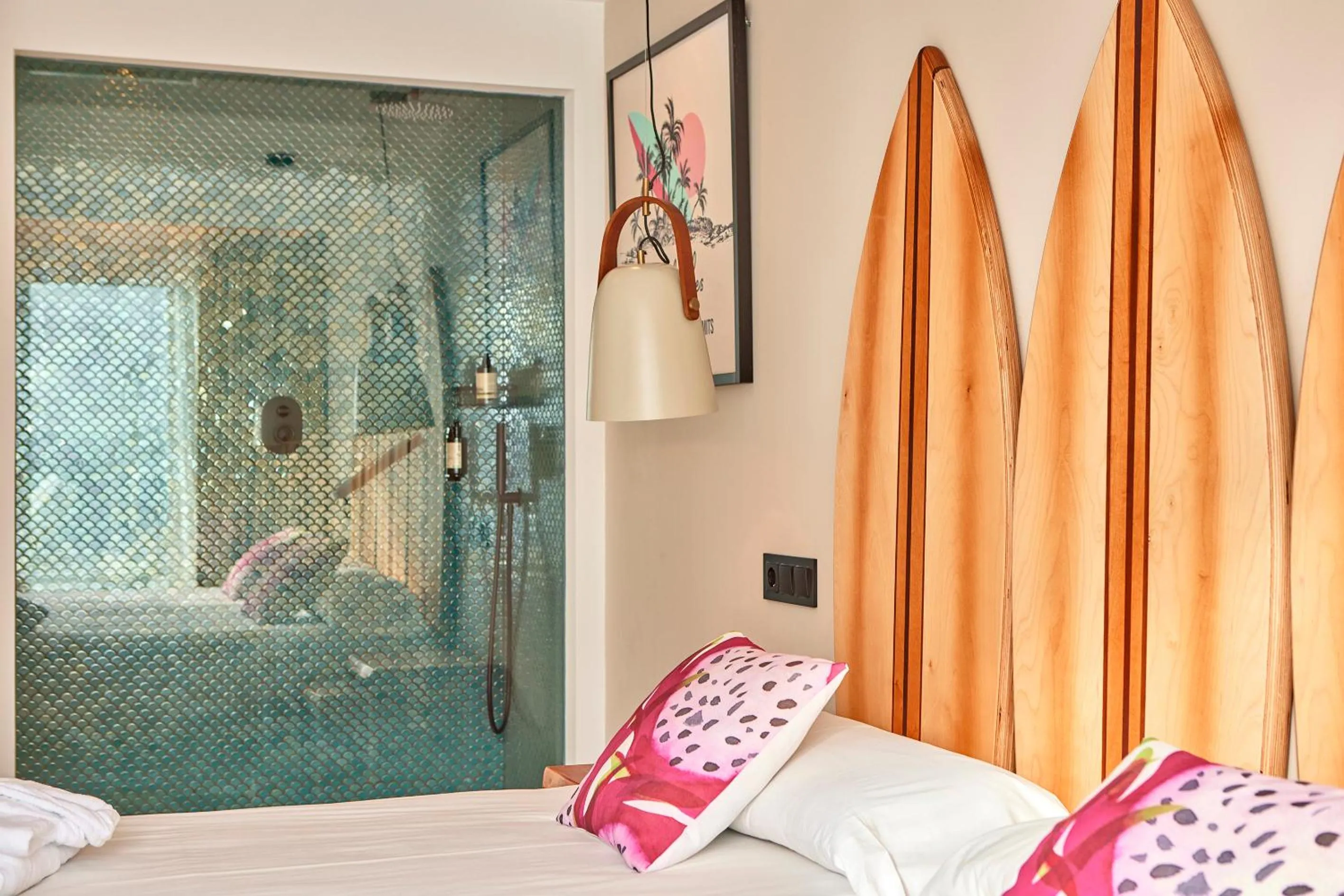 Shower, Bed in Hotel Florida Magaluf - Adults Only