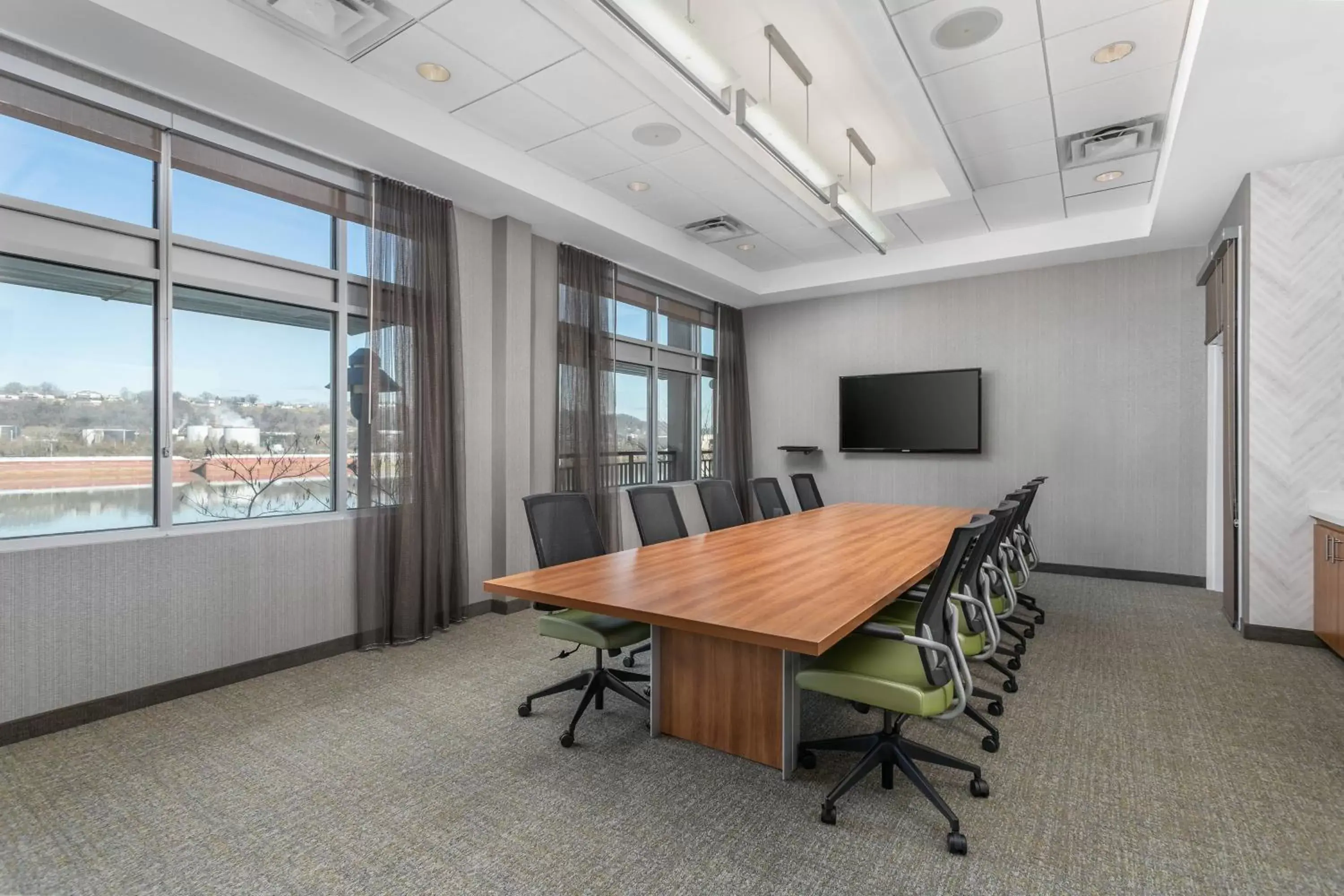 Meeting/conference room in SpringHill Suites by Marriott Downtown Chattanooga/Cameron Harbor