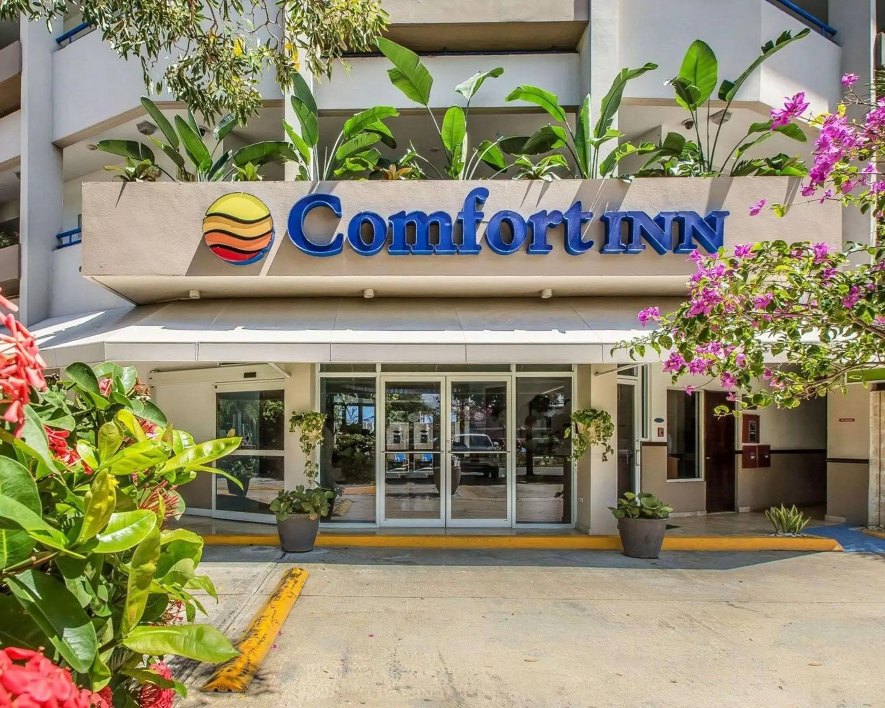 Property building in Comfort Inn & Suites Levittown