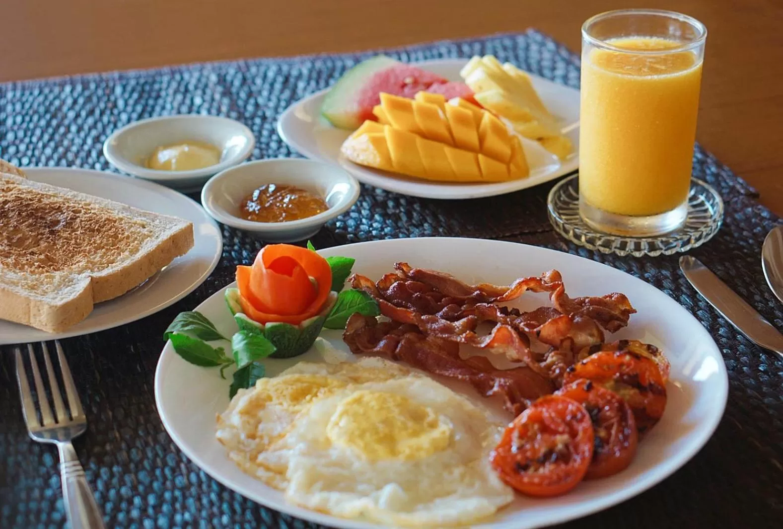 Continental breakfast in Turtle Bay Dive Resort