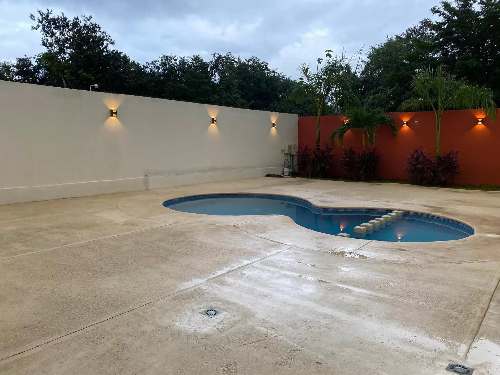 Swimming Pool in Hotel Ambra