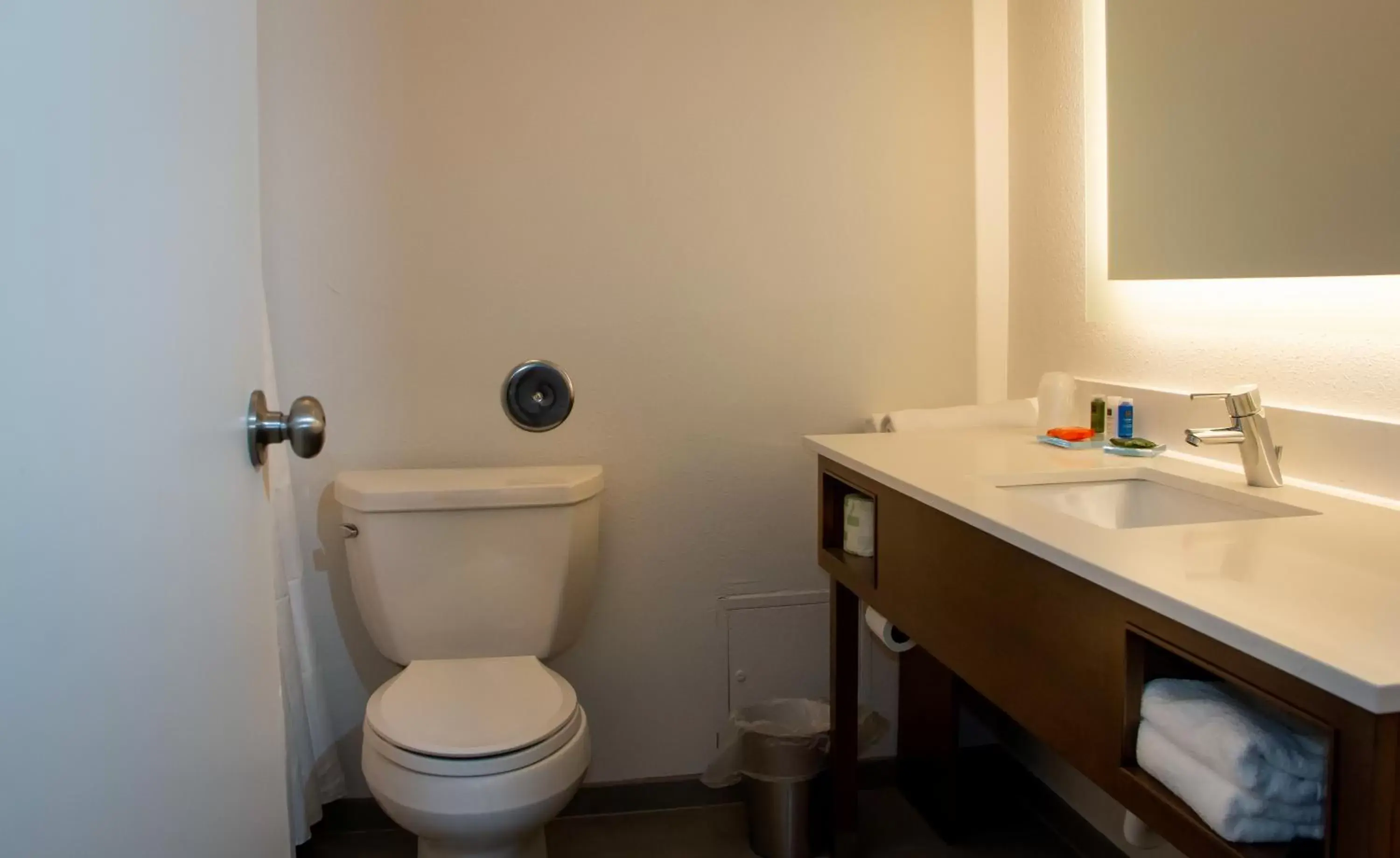 Toilet, Bathroom in Radisson Hotel and Conference Center Fond du Lac