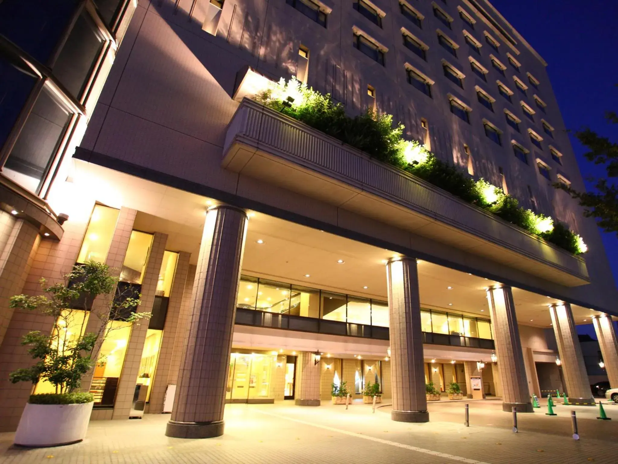 Facade/entrance, Property Building in Hotel Crown Palais Chiryu