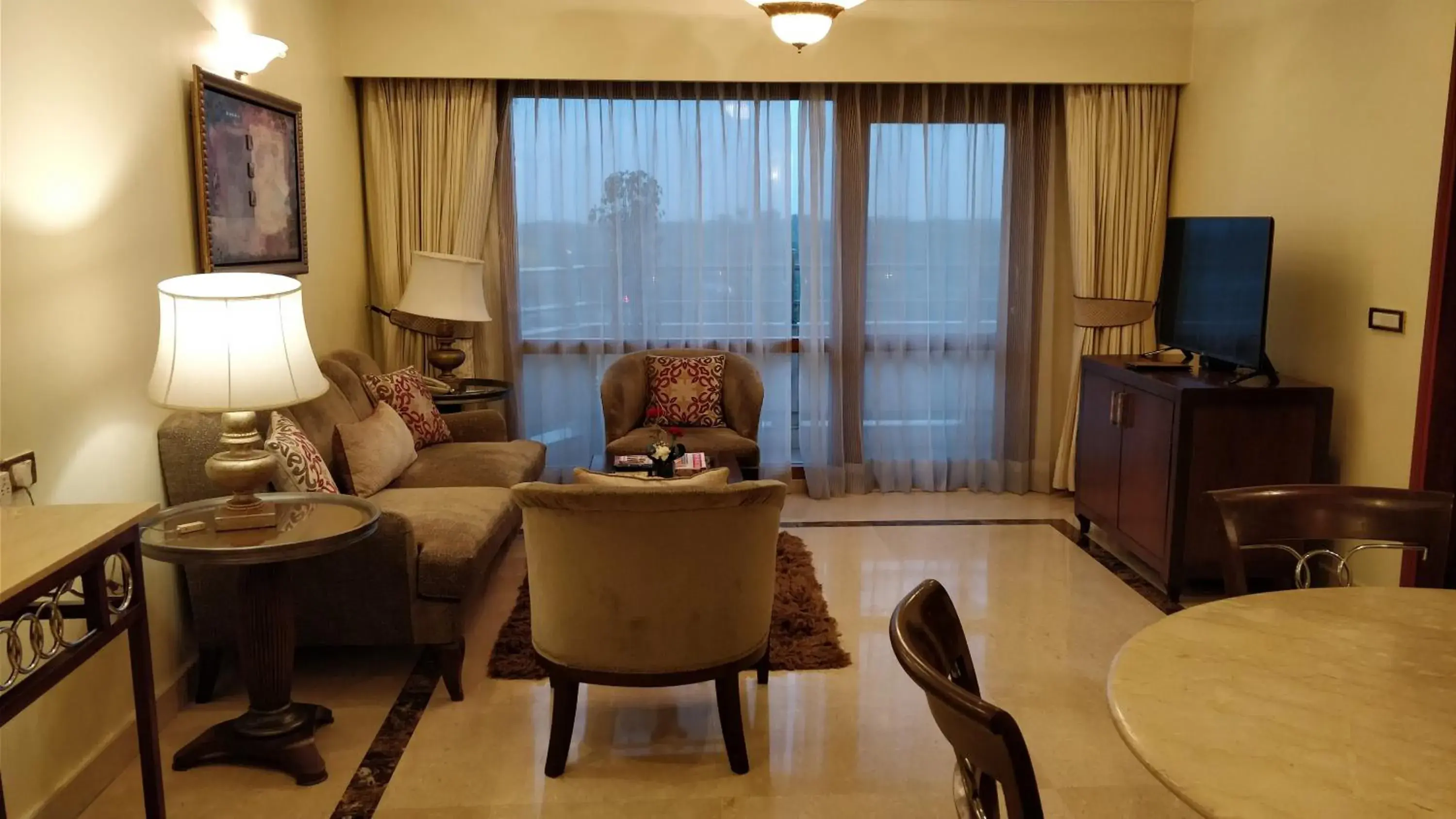 Living room, Seating Area in Jaypee Vasant Continental