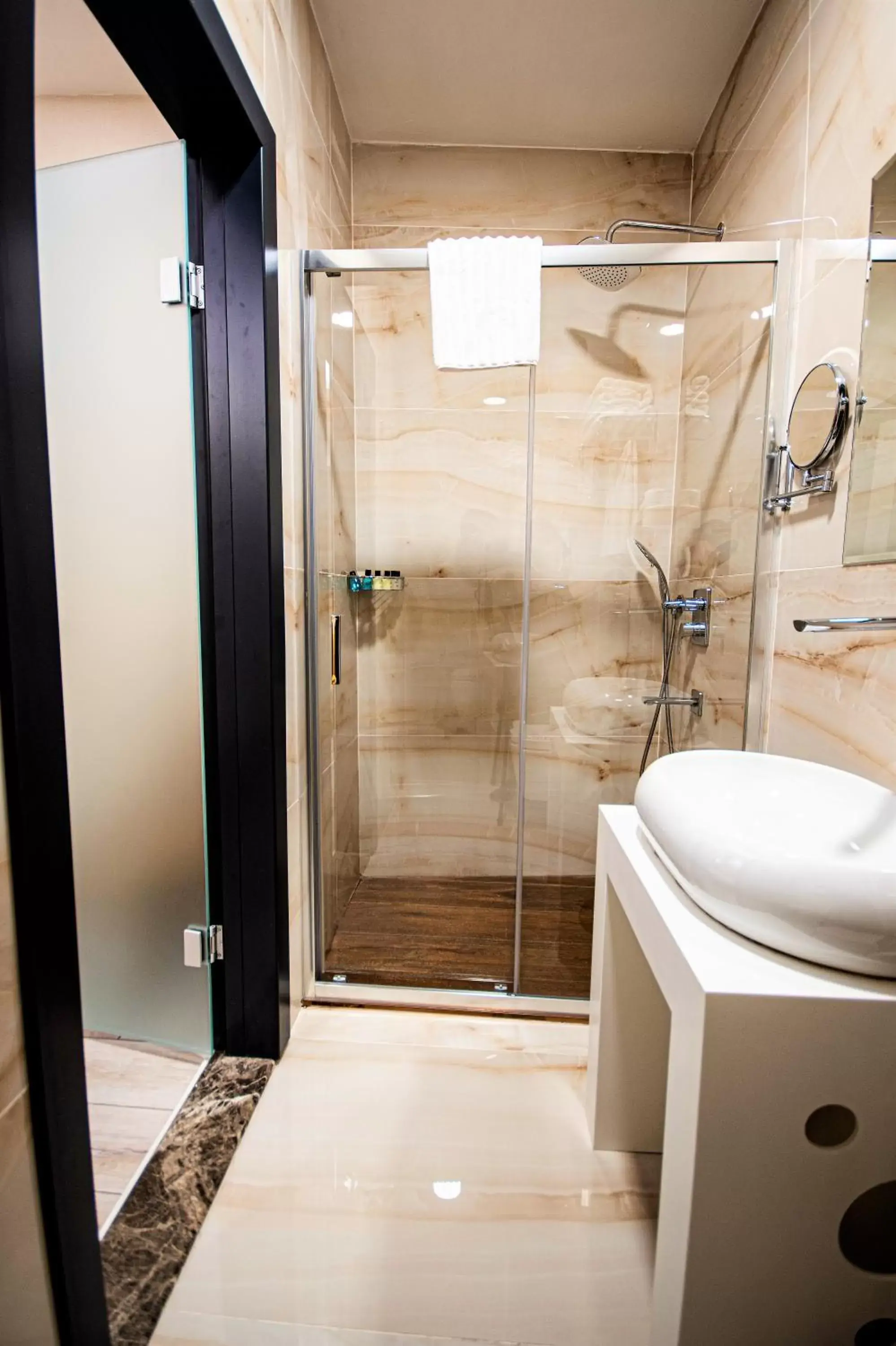 Shower, Bathroom in Boss Hotel Sultanahmet