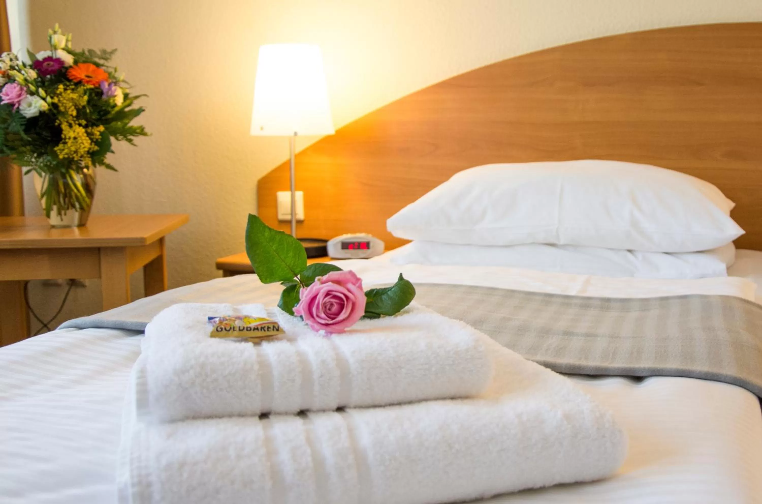 Bed in astral'Inn Leipzig Hotel & Restaurant