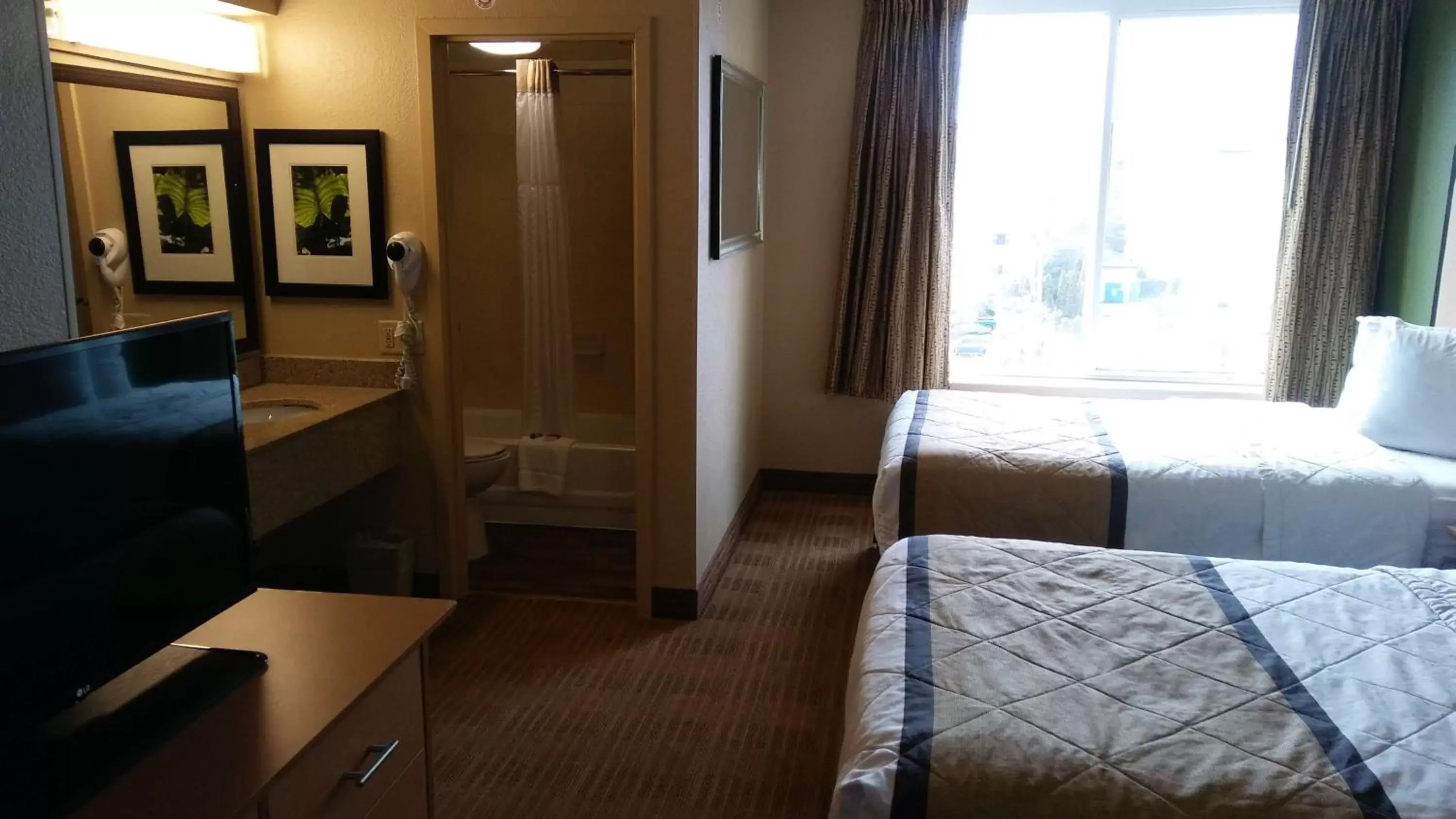 Bedroom, Bed in Extended Stay America Suites - Jacksonville - Deerwood Park