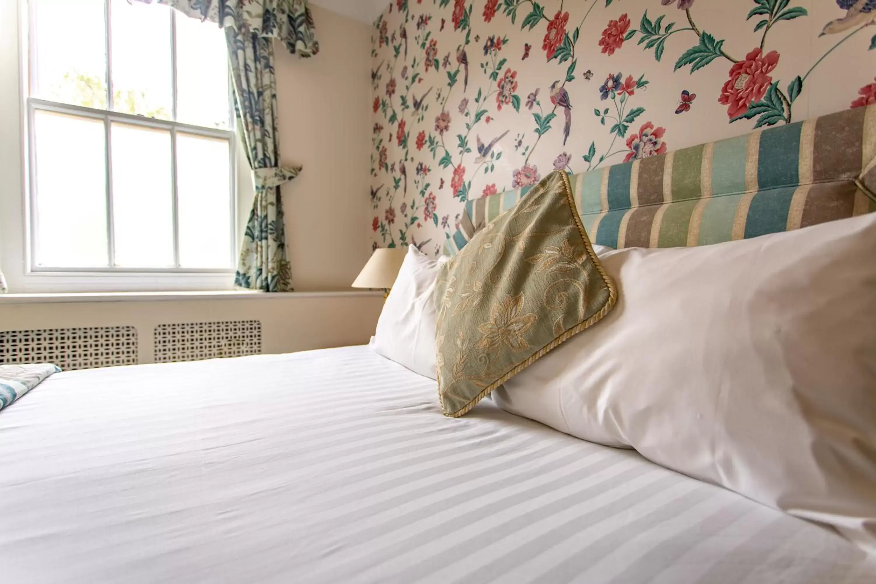 Bed in Woodland Manor Hotel