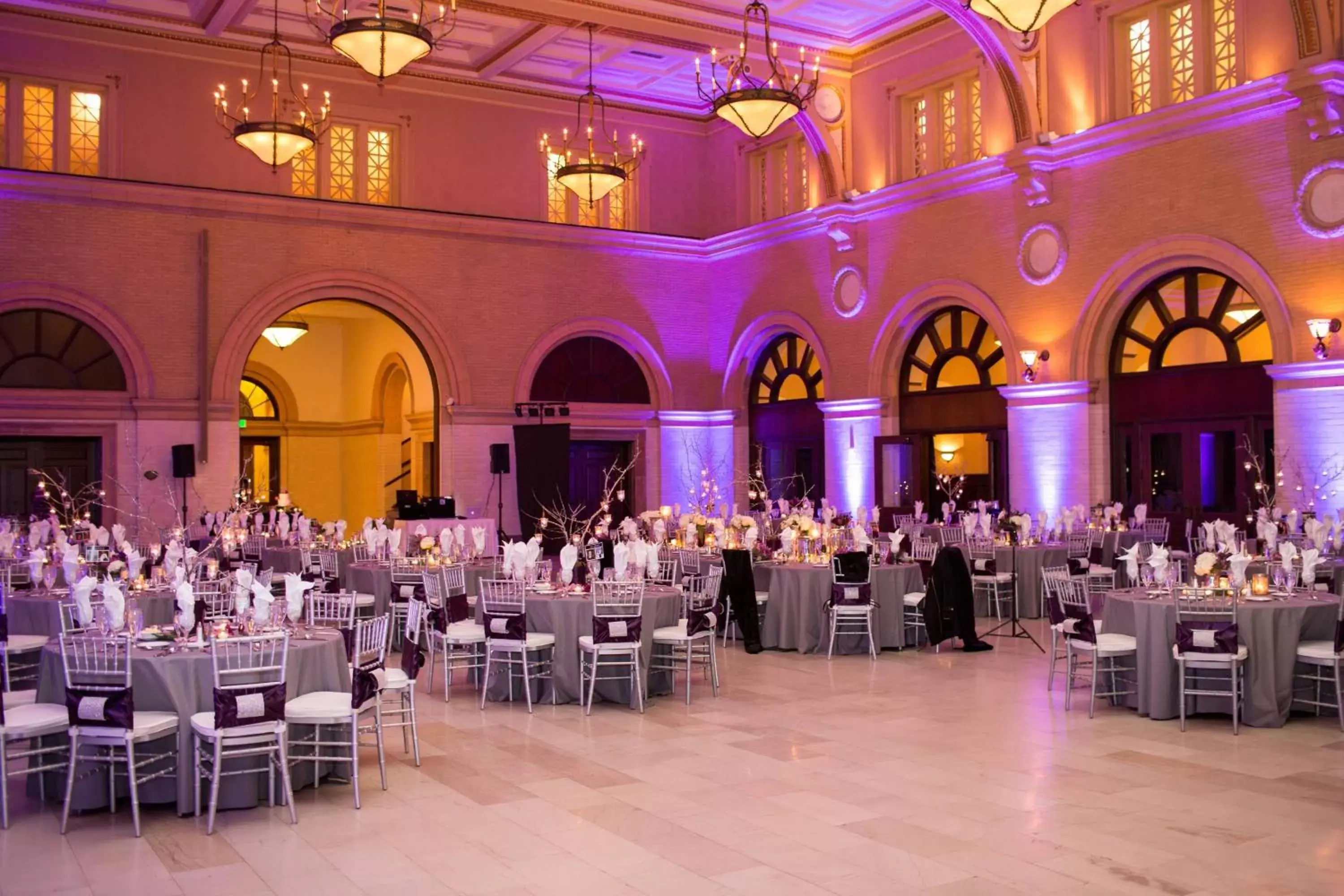 Banquet/Function facilities, Restaurant/Places to Eat in Renaissance Minneapolis Hotel, The Depot