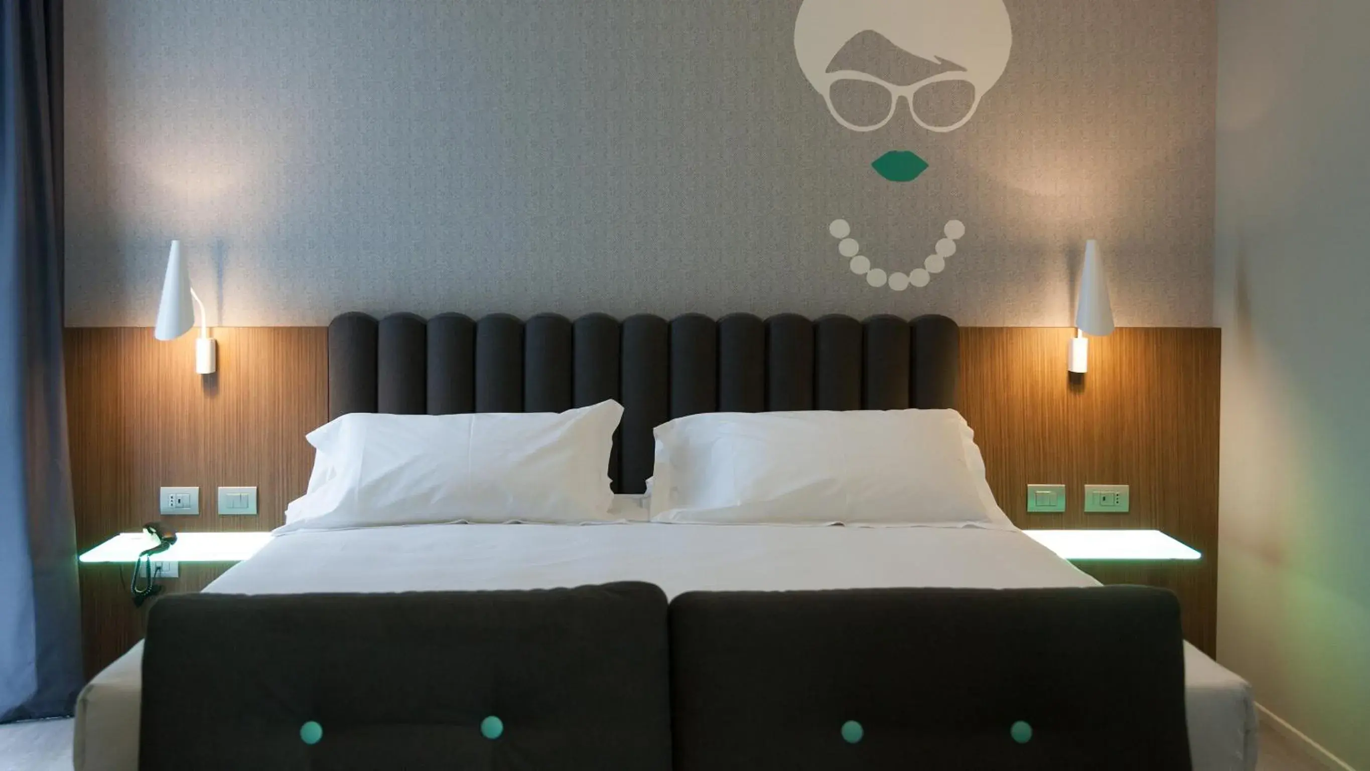 Bedroom, Bed in G Hotel Pescara