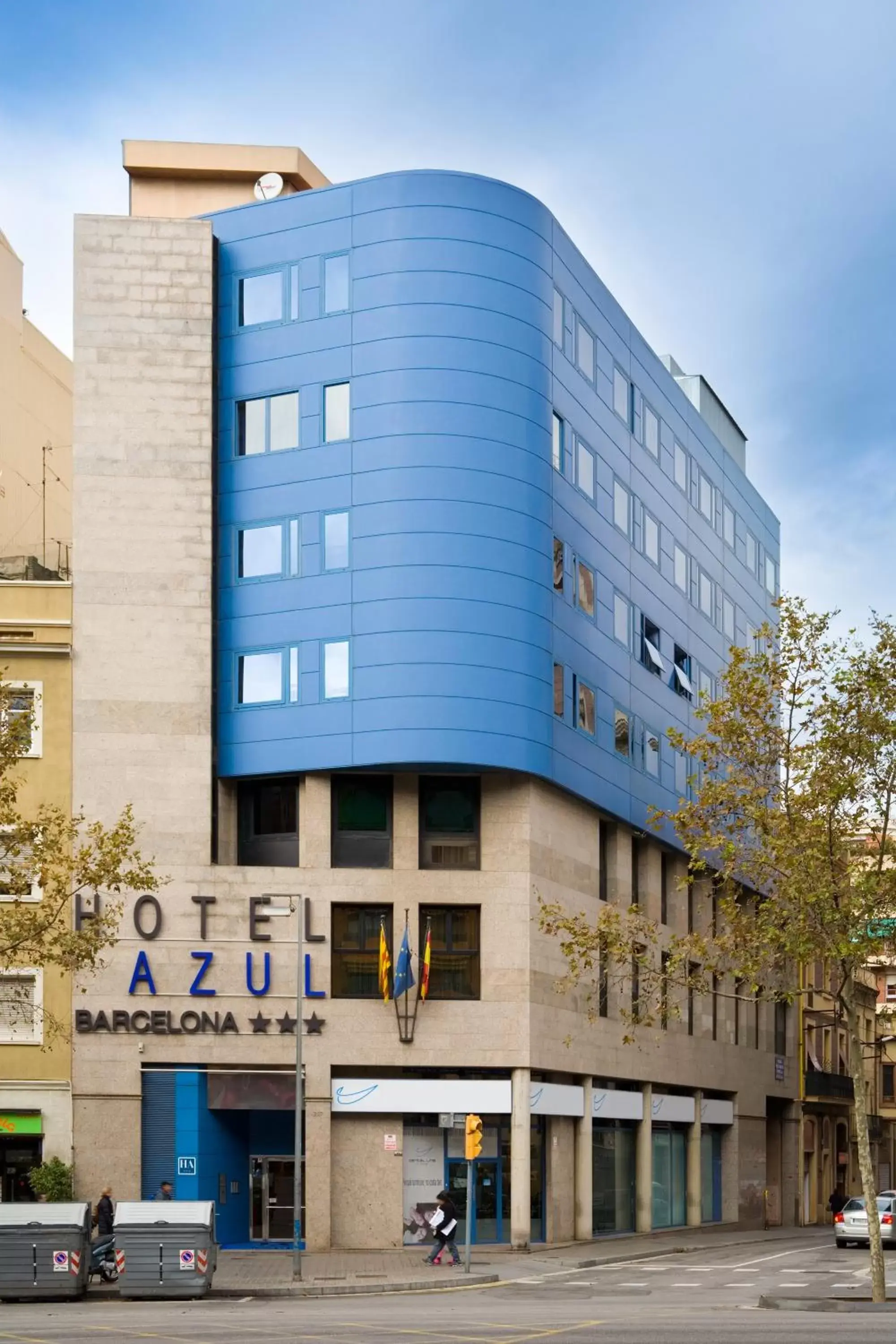 Facade/entrance, Property Building in Hotel Acta Azul Barcelona