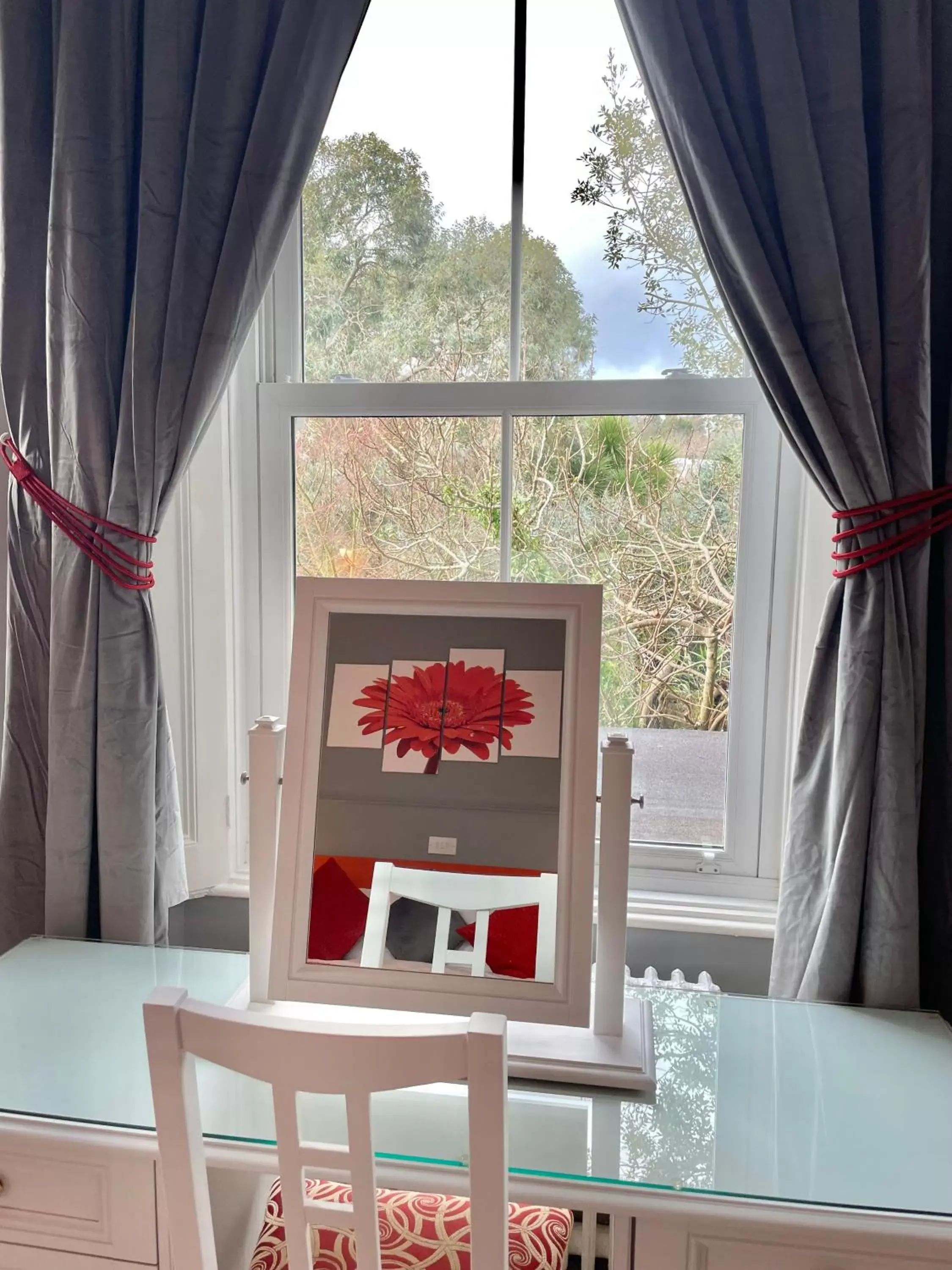 Bedroom in Carlton Court