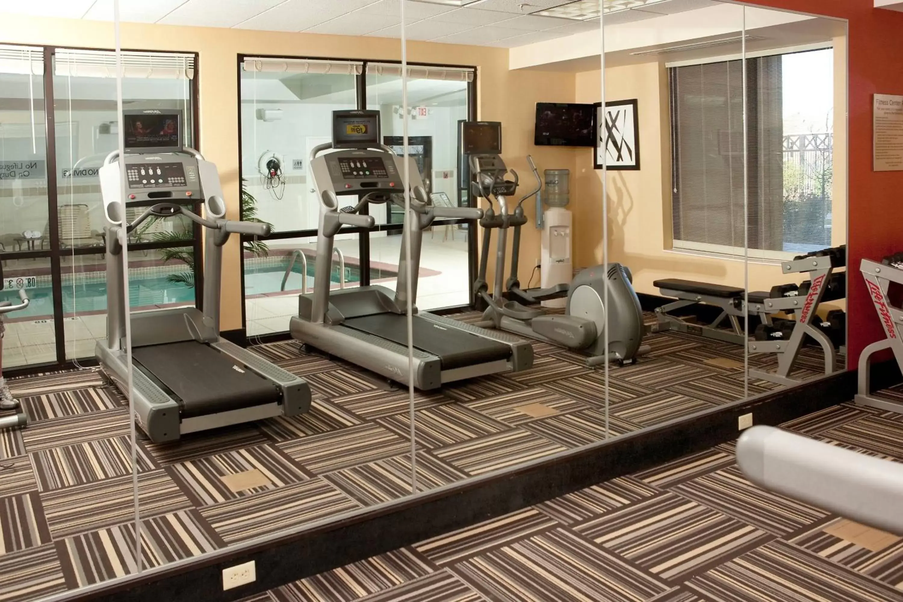 Fitness centre/facilities, Fitness Center/Facilities in Courtyard by Marriott Norman