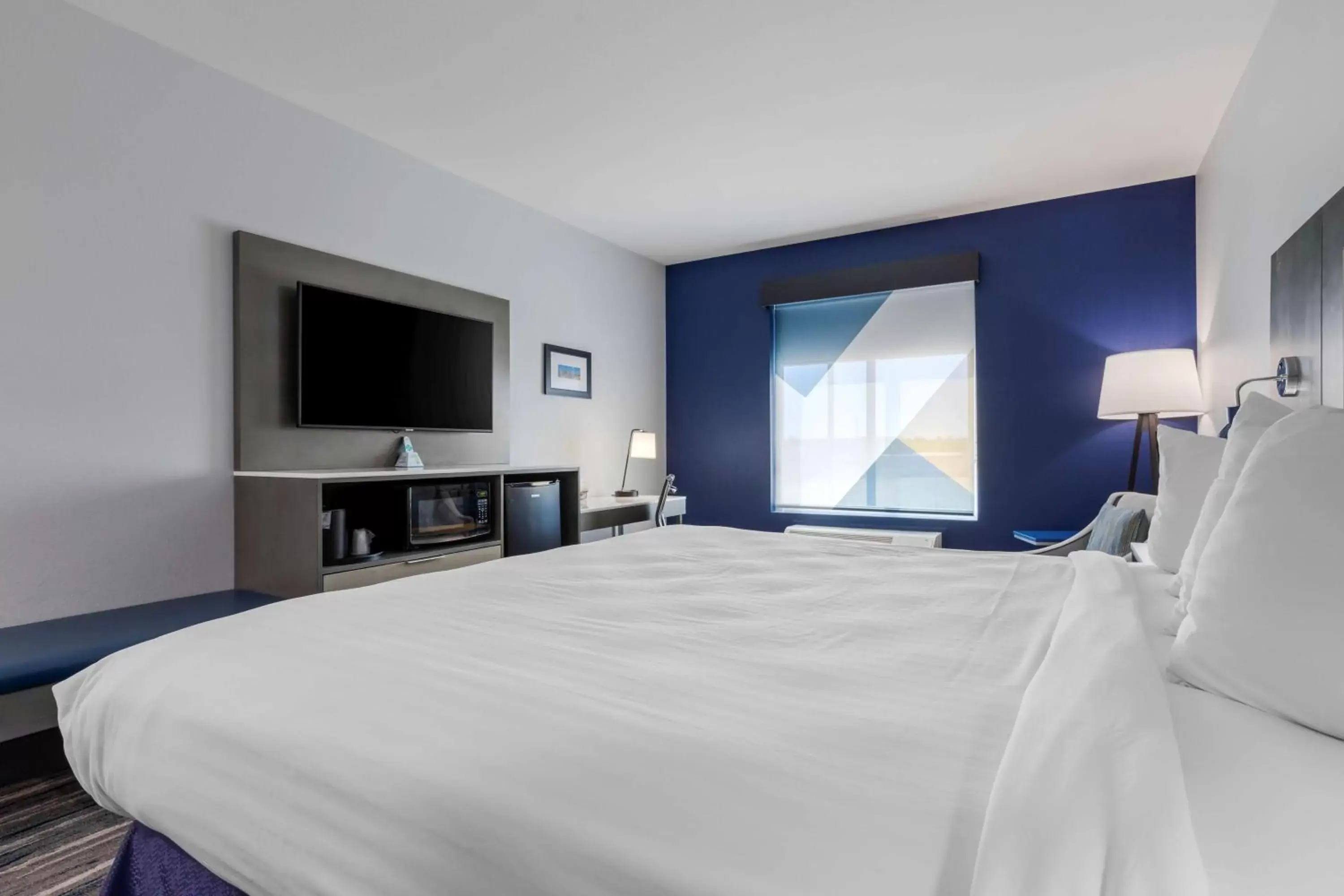Bedroom, Bed in Best Western Plus Choctaw Inn & Suites