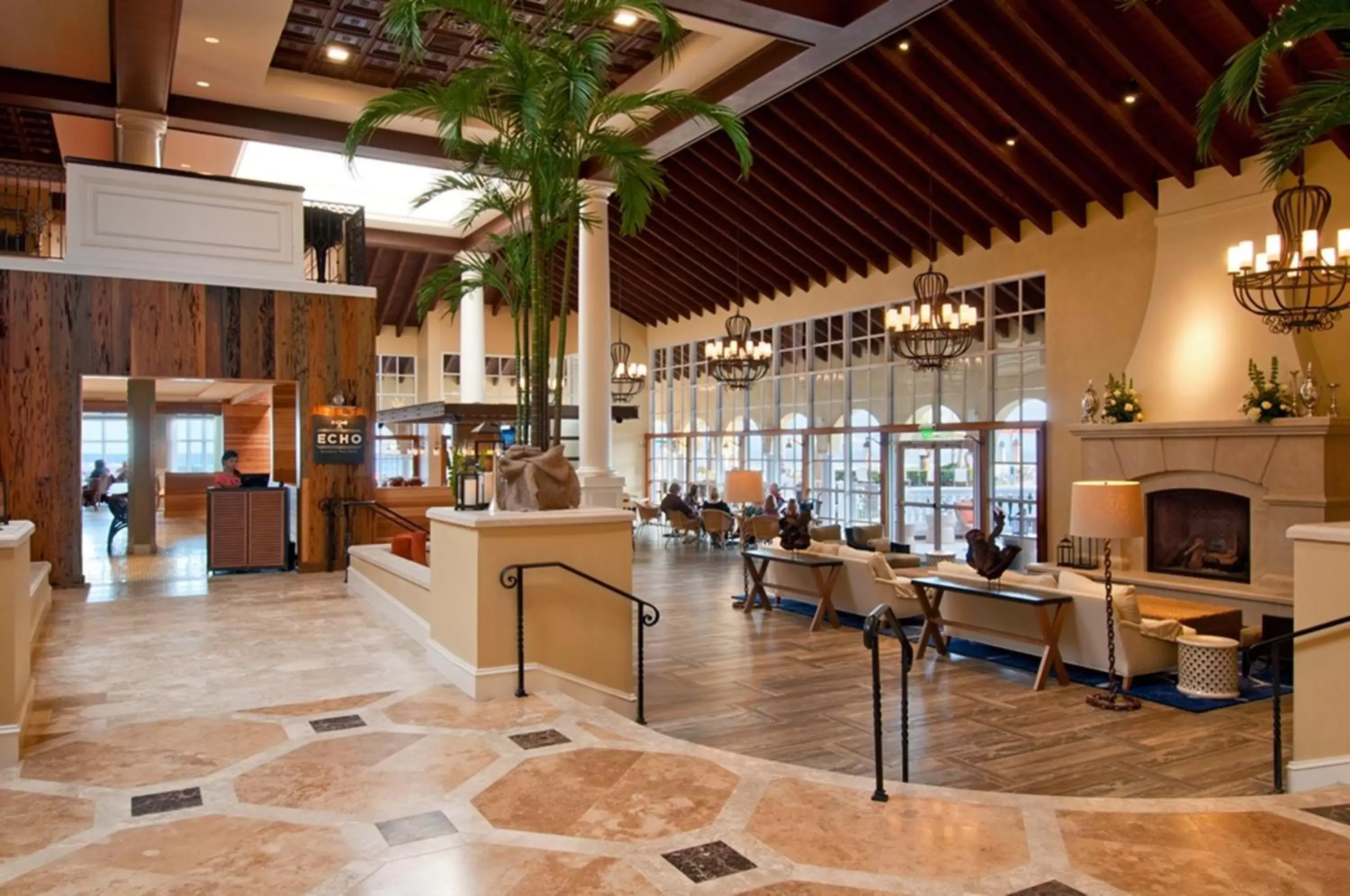 Lobby or reception in The King and Prince Beach & Golf Resort