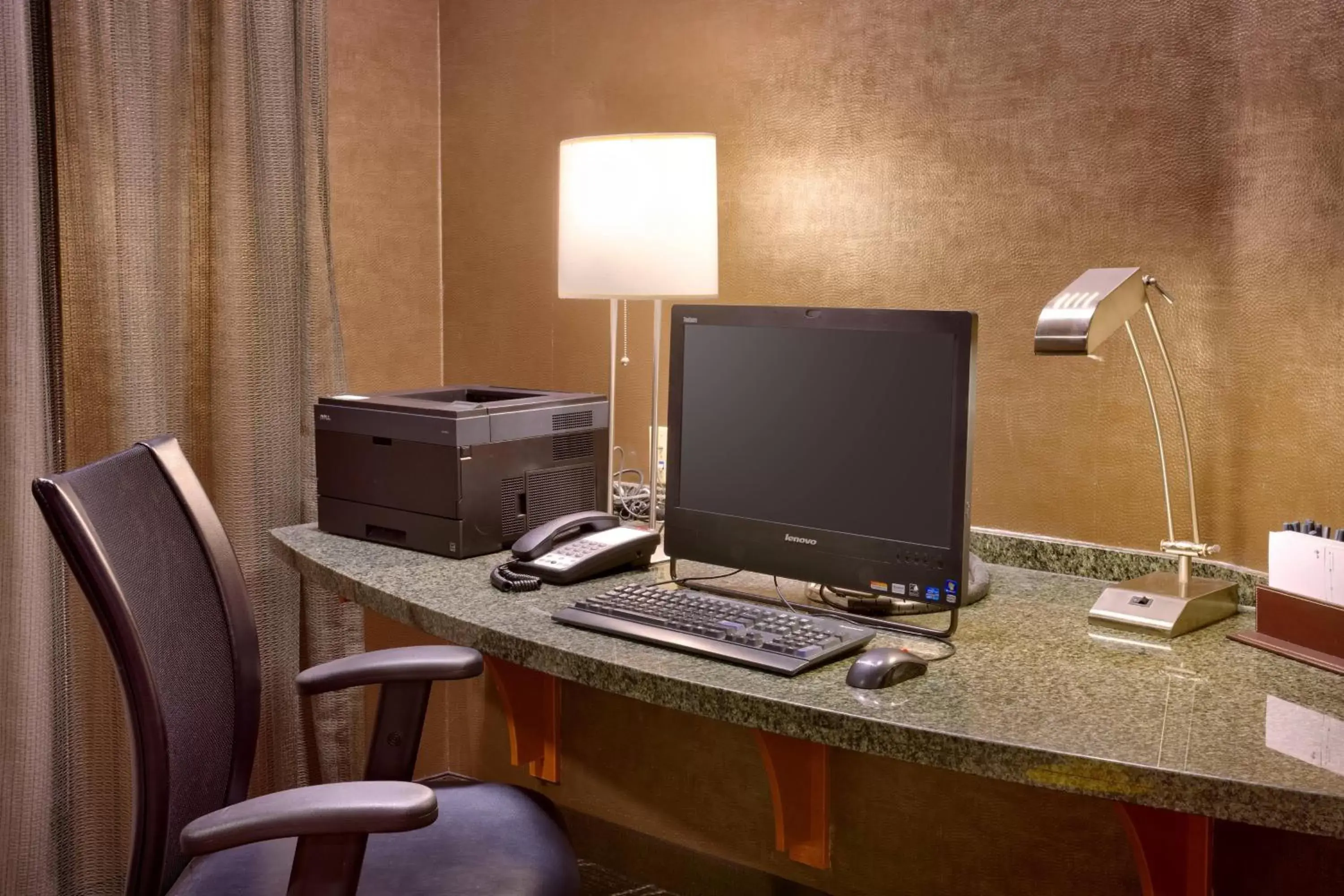 Business facilities in SpringHill Suites Thatcher