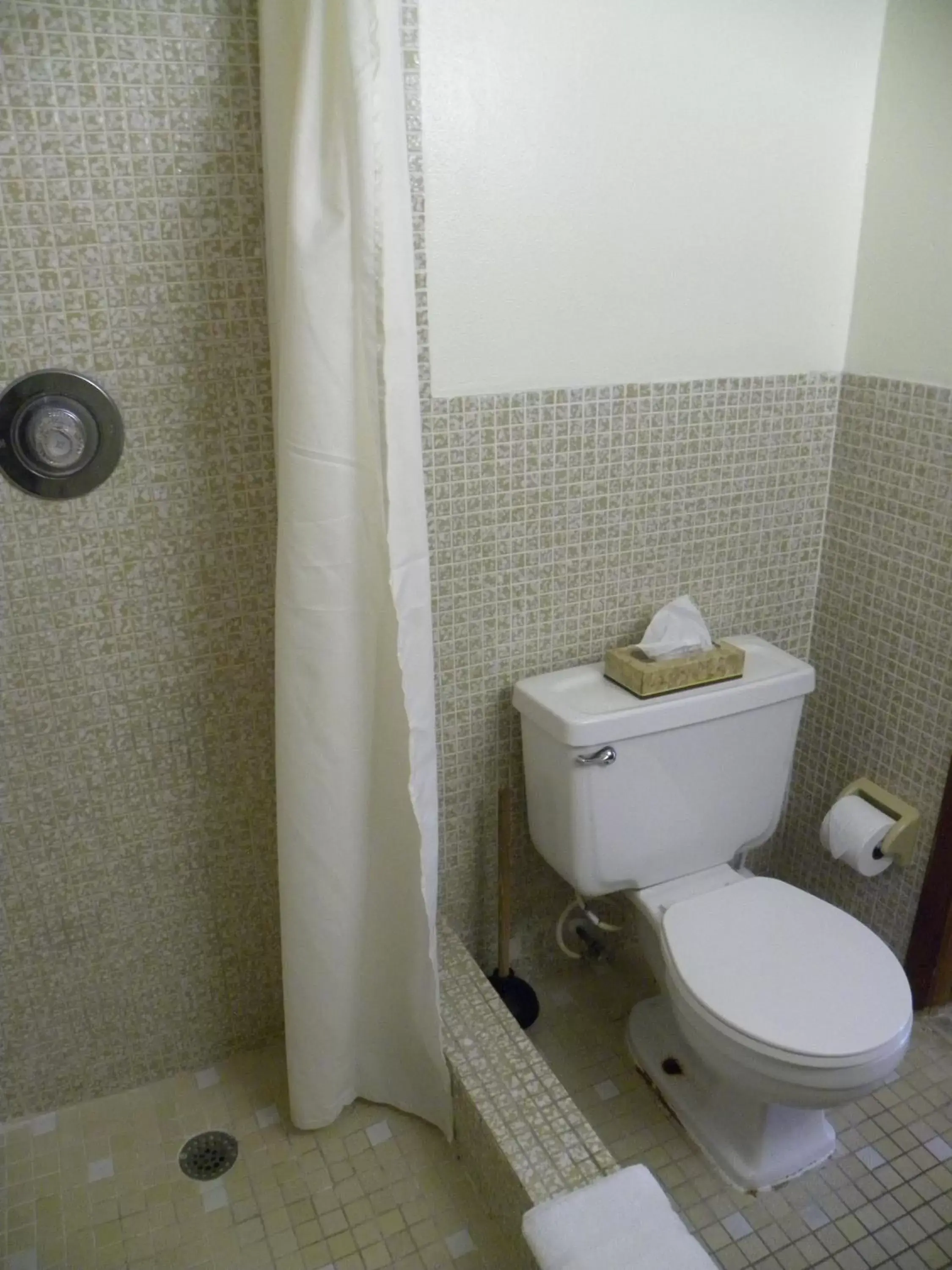 Bathroom in Rock Reef Resort