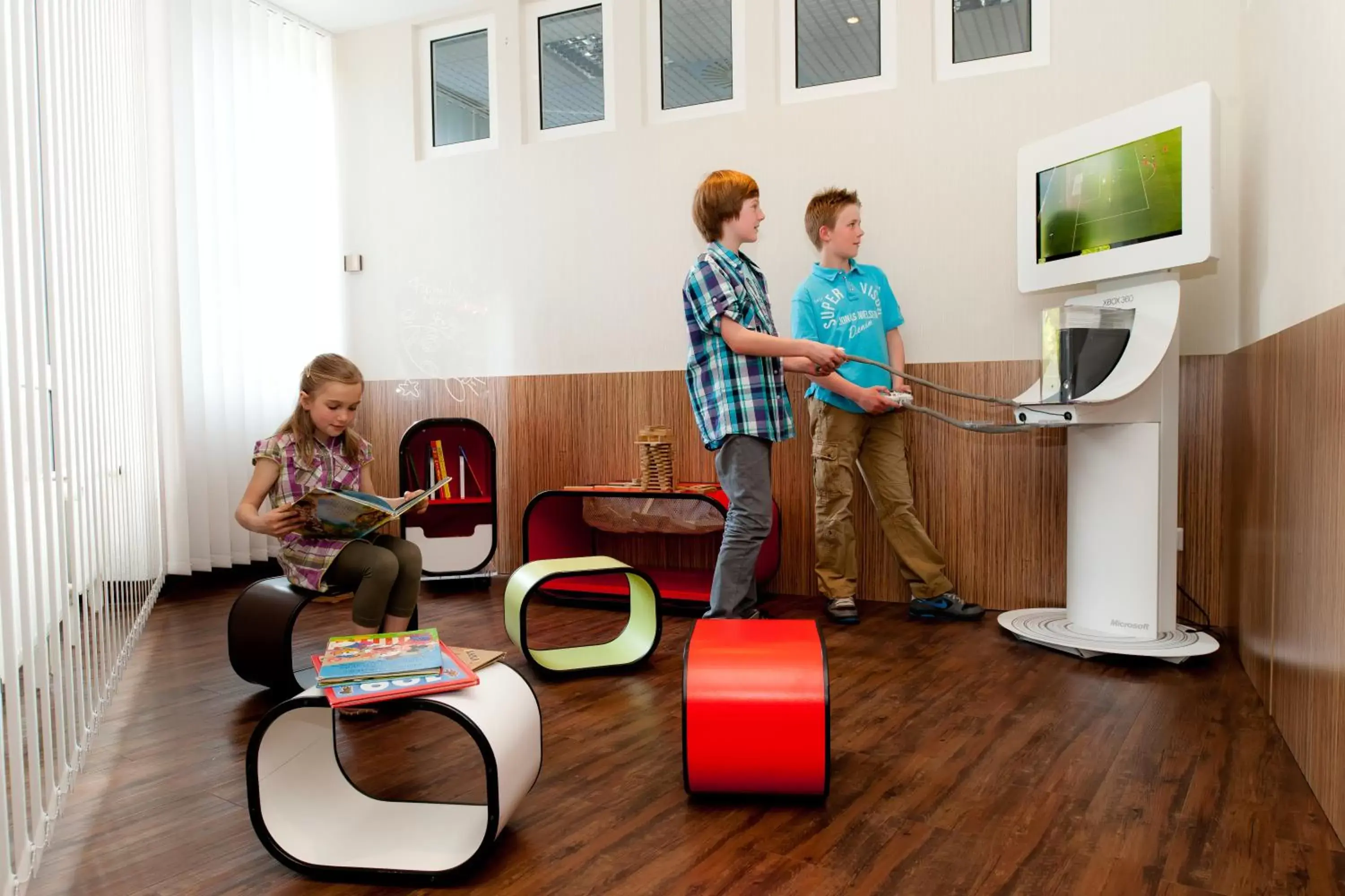 TV and multimedia, Children in Mercure Hotel Hamburg am Volkspark