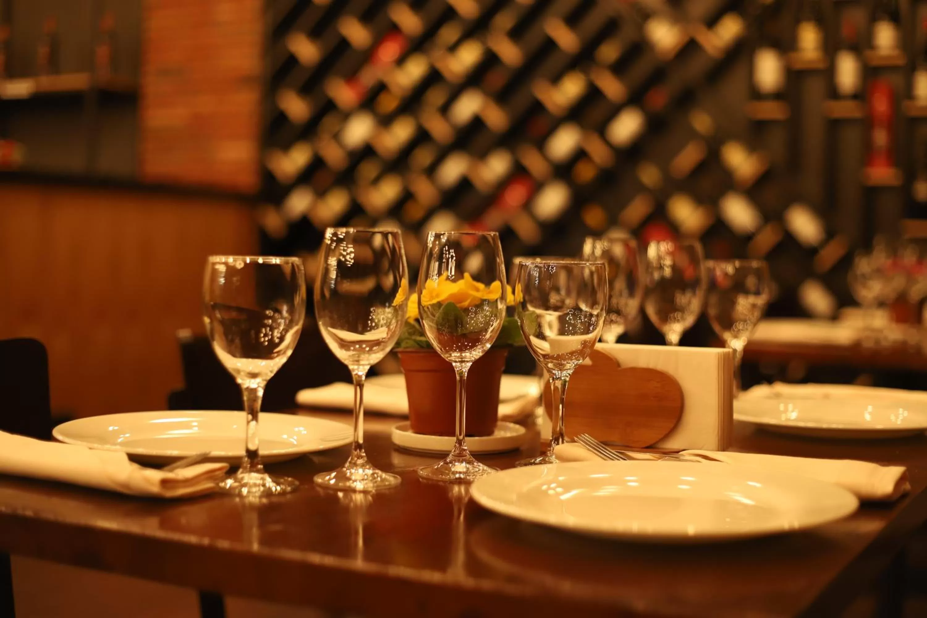 Restaurant/Places to Eat in Bricks Hotel