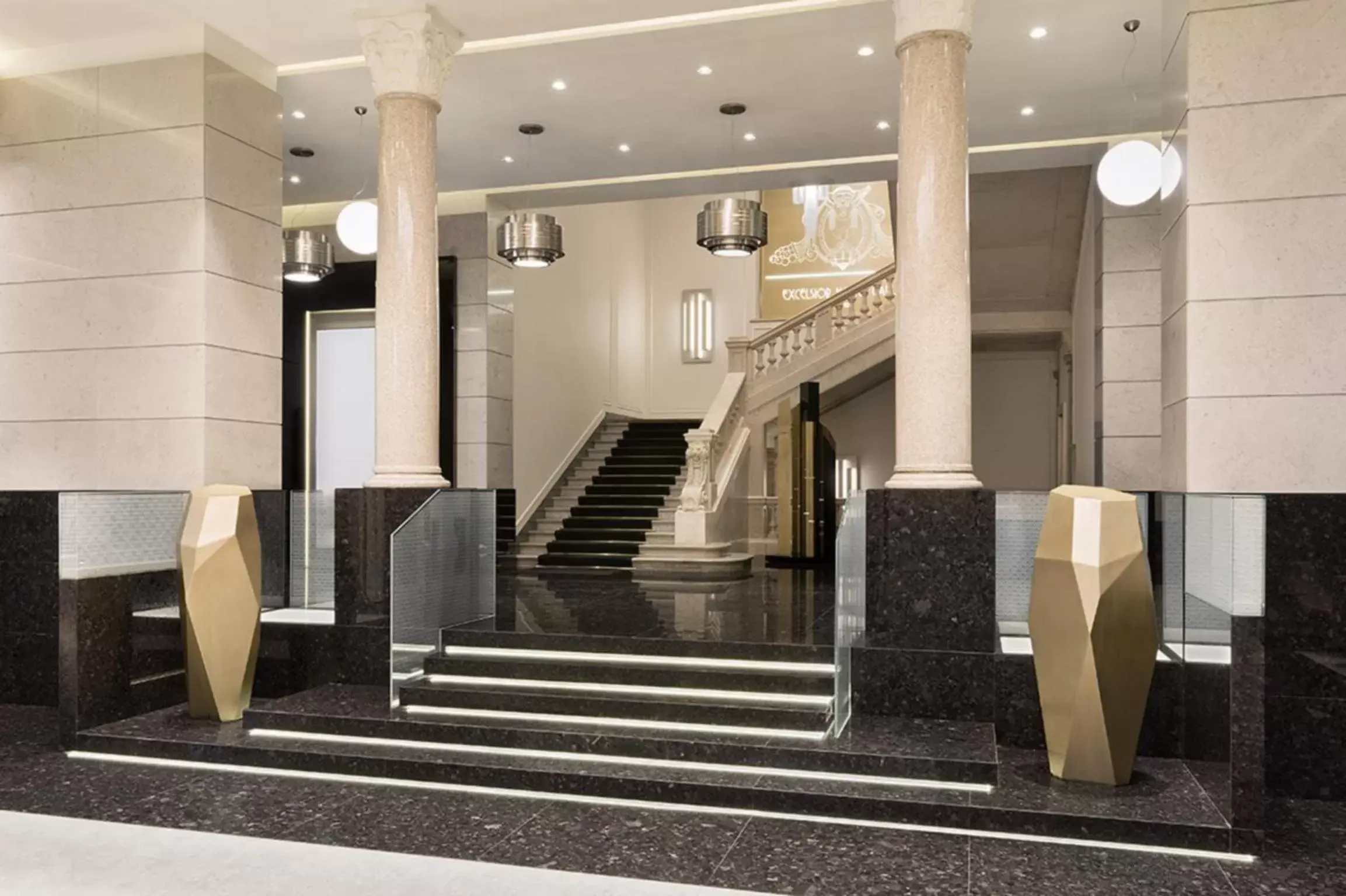 Lobby or reception in Excelsior Hotel Gallia, a Luxury Collection Hotel, Milan