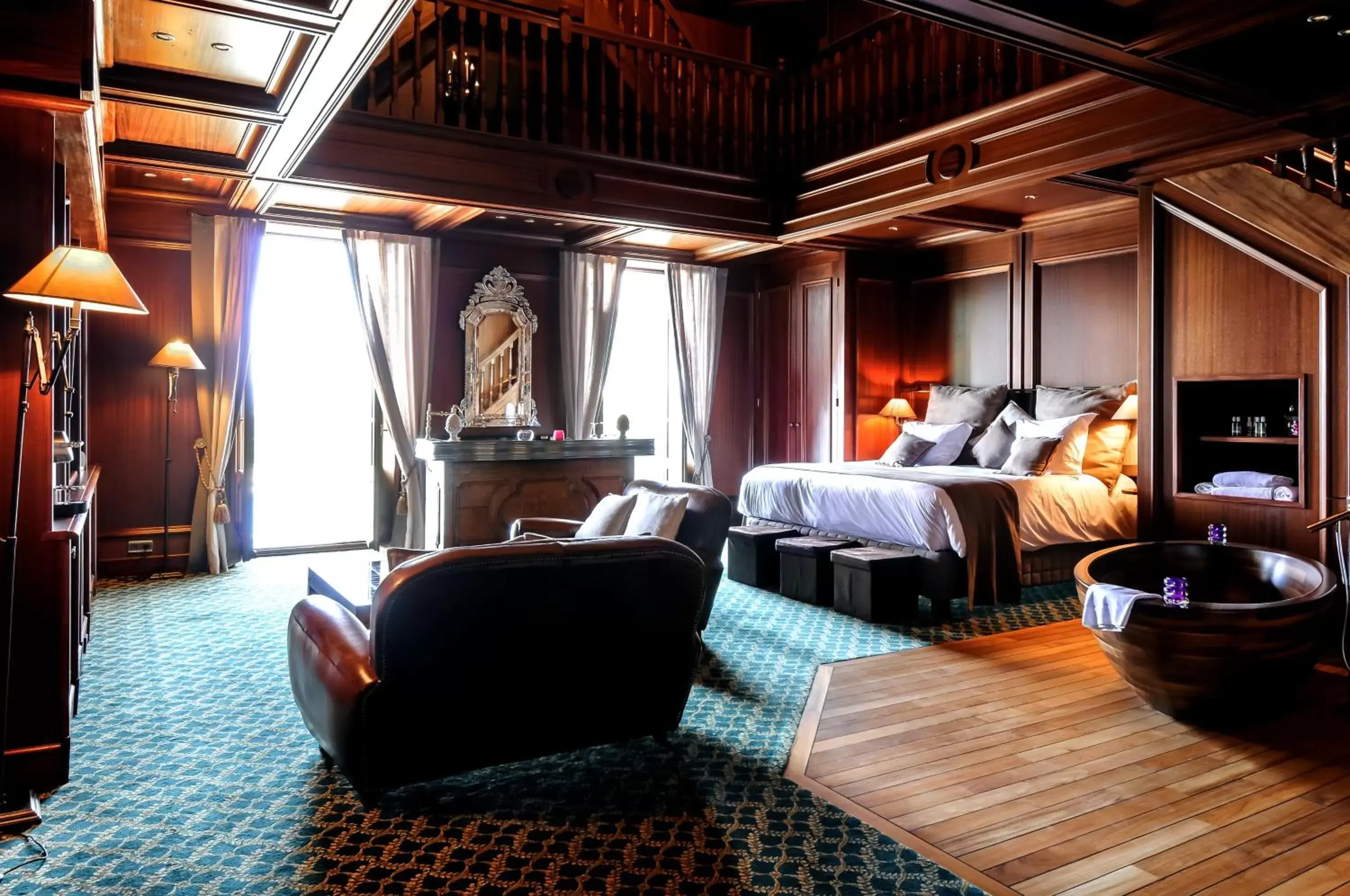 Penthouse Suite in Le Palace De Menthon Penthouse Suite in Le Palace De Menthon