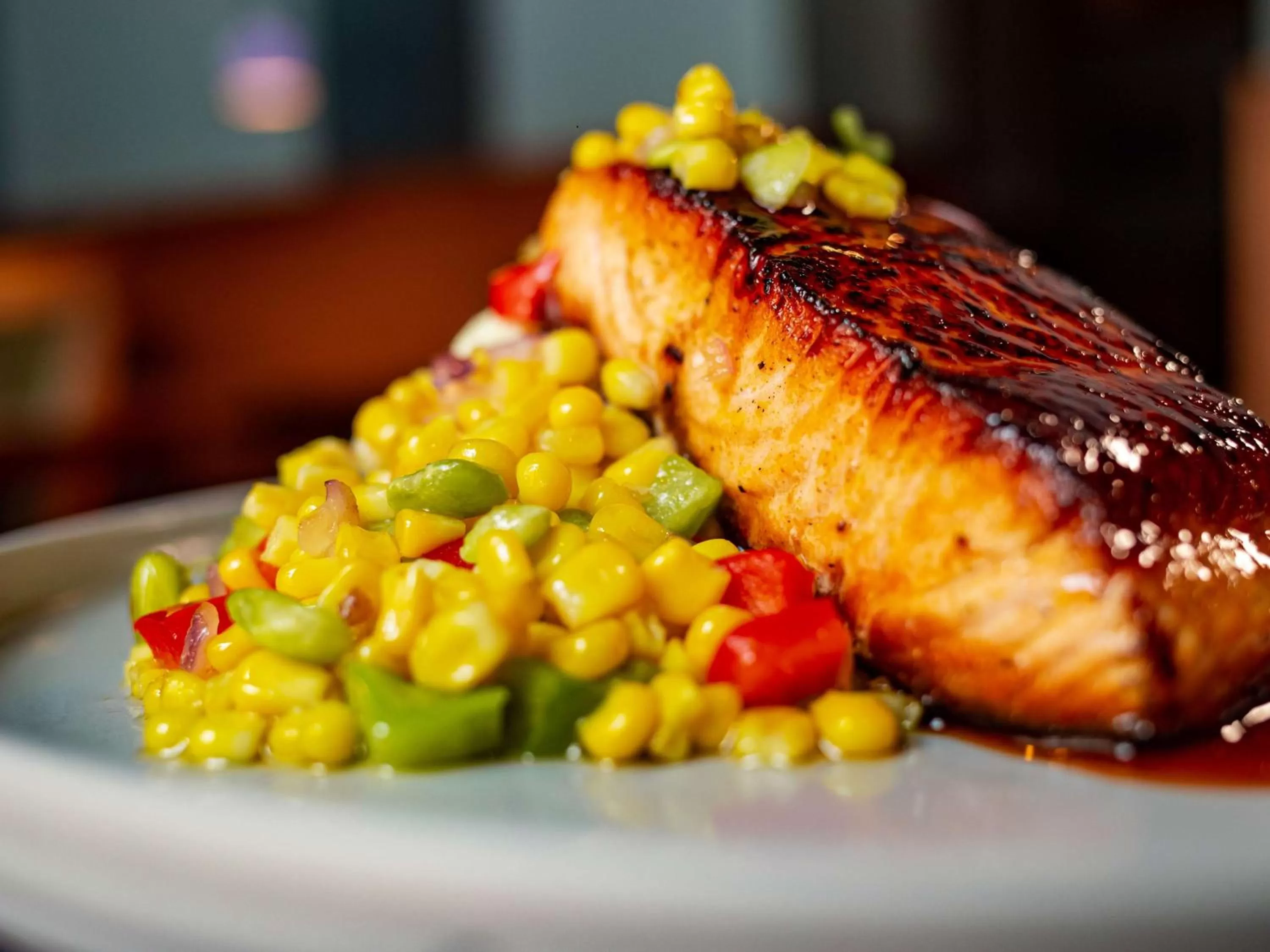 Restaurant/places to eat in DoubleTree by Hilton Norfolk Airport