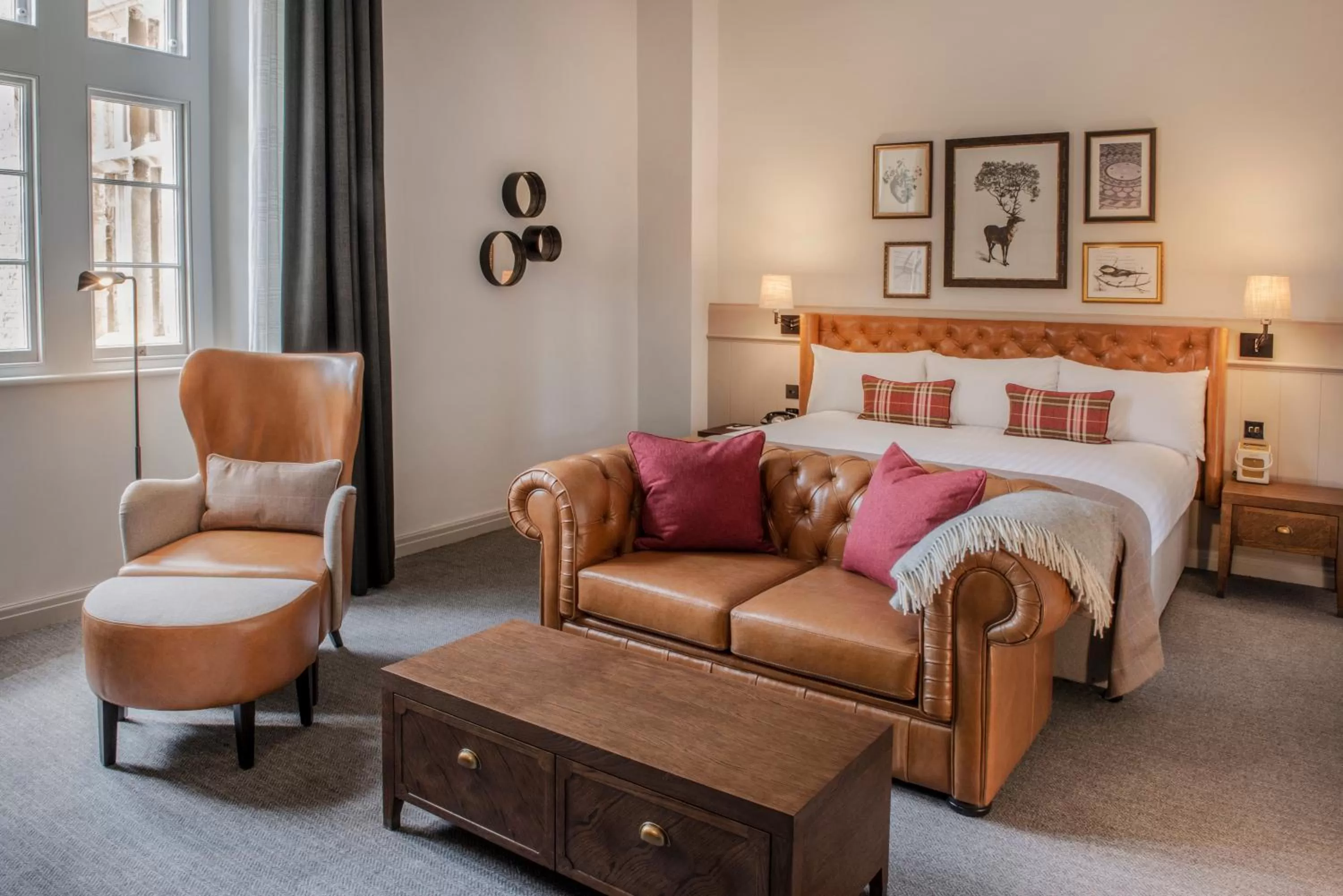 Bedroom, Bed in De Vere Tortworth Court