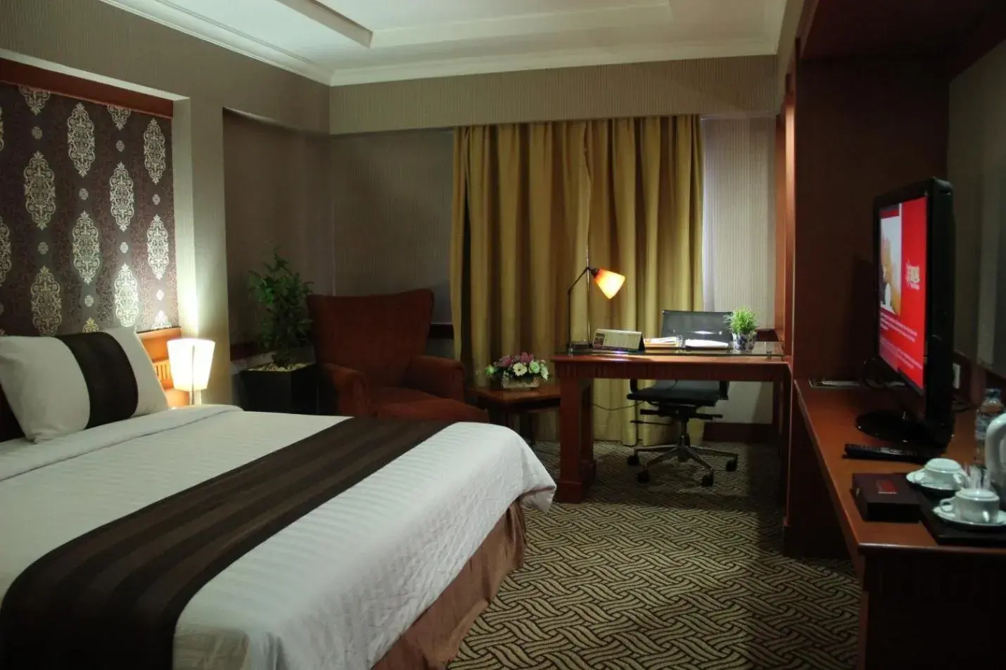 Photo of the whole room, Bed in Abadi Suite Hotel & Tower Jambi by Tritama Hospitality
