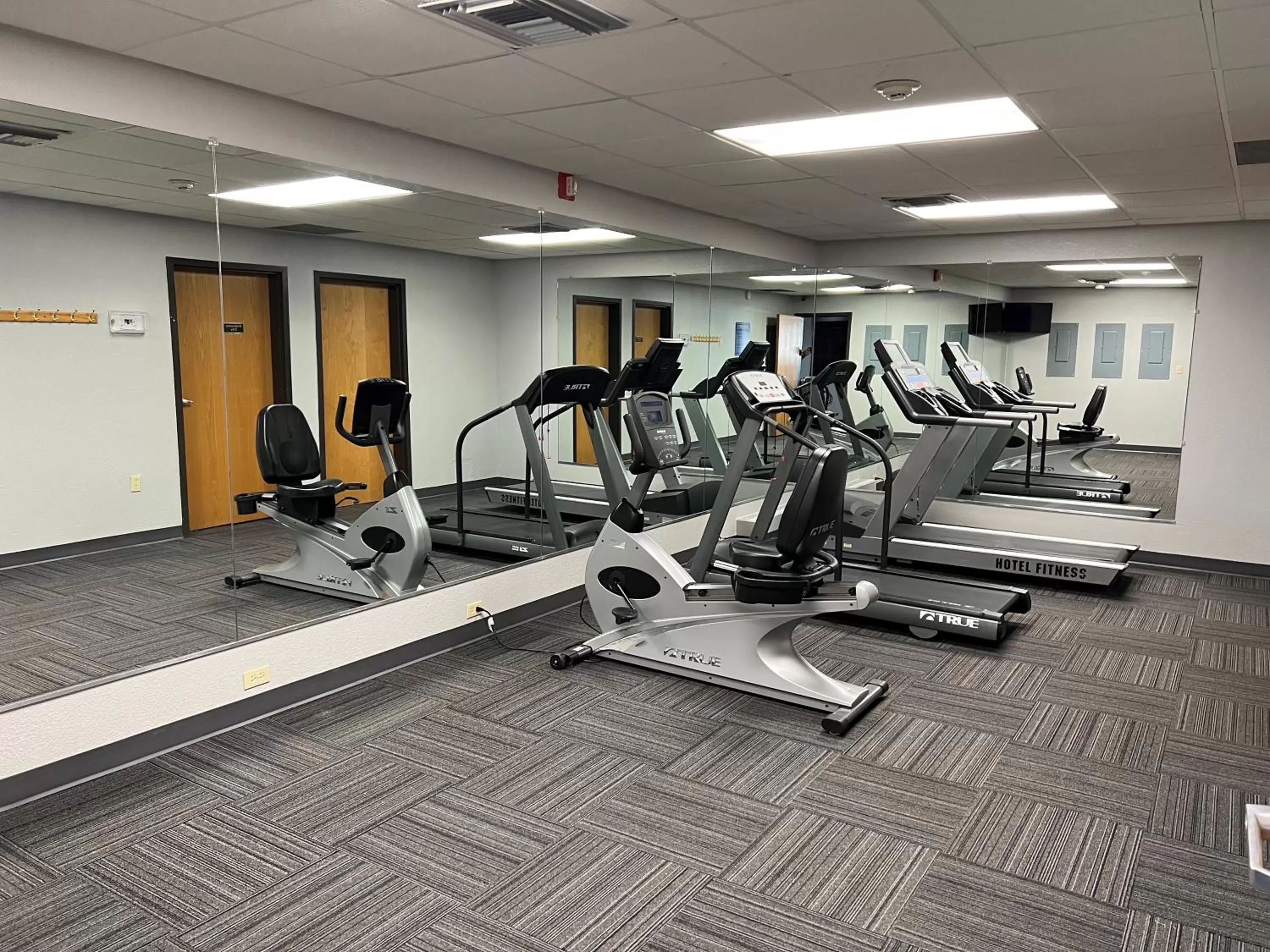 Fitness centre/facilities in Greenlight Inn & Suites St James