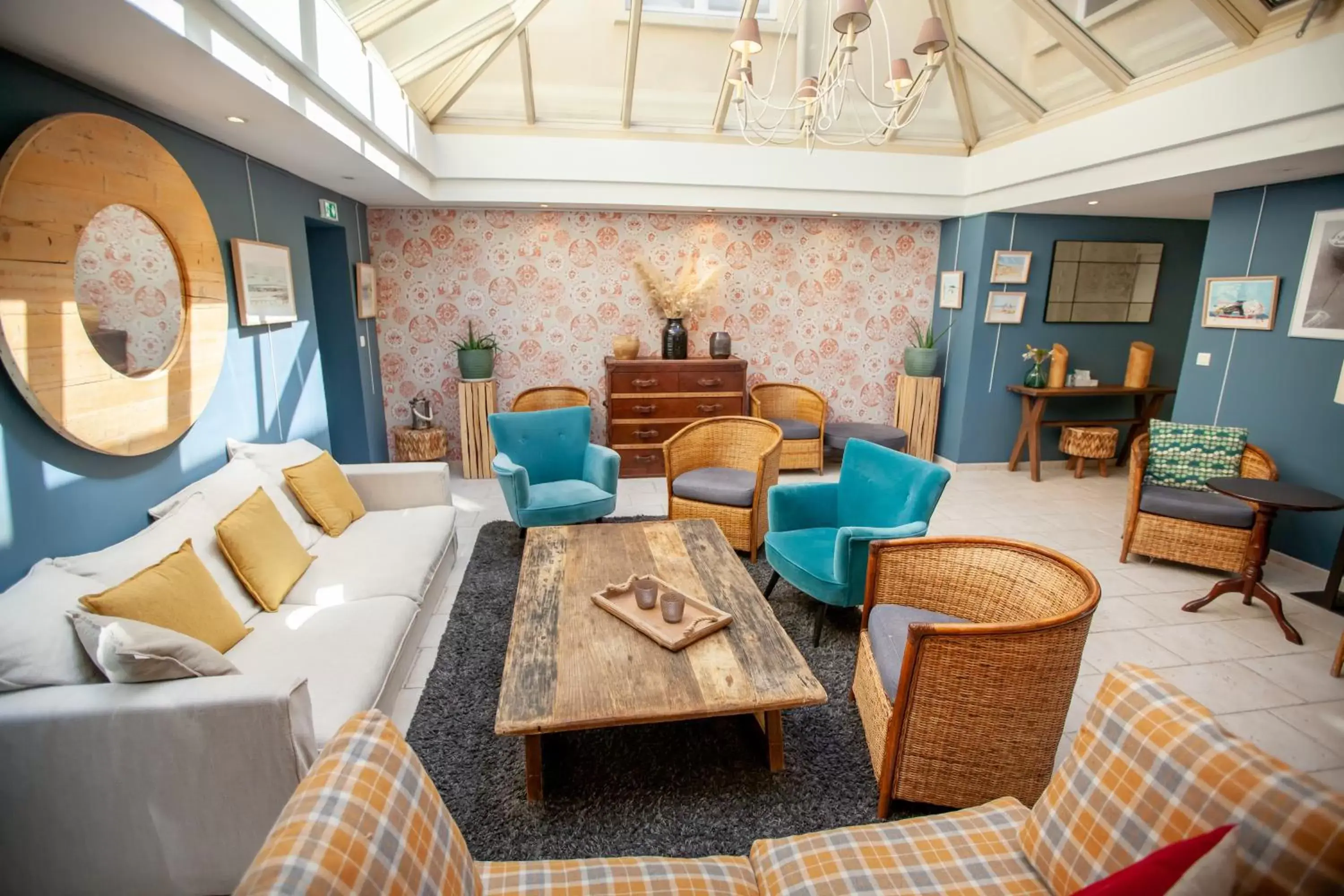 Living room, Seating Area in Hôtel des Isles