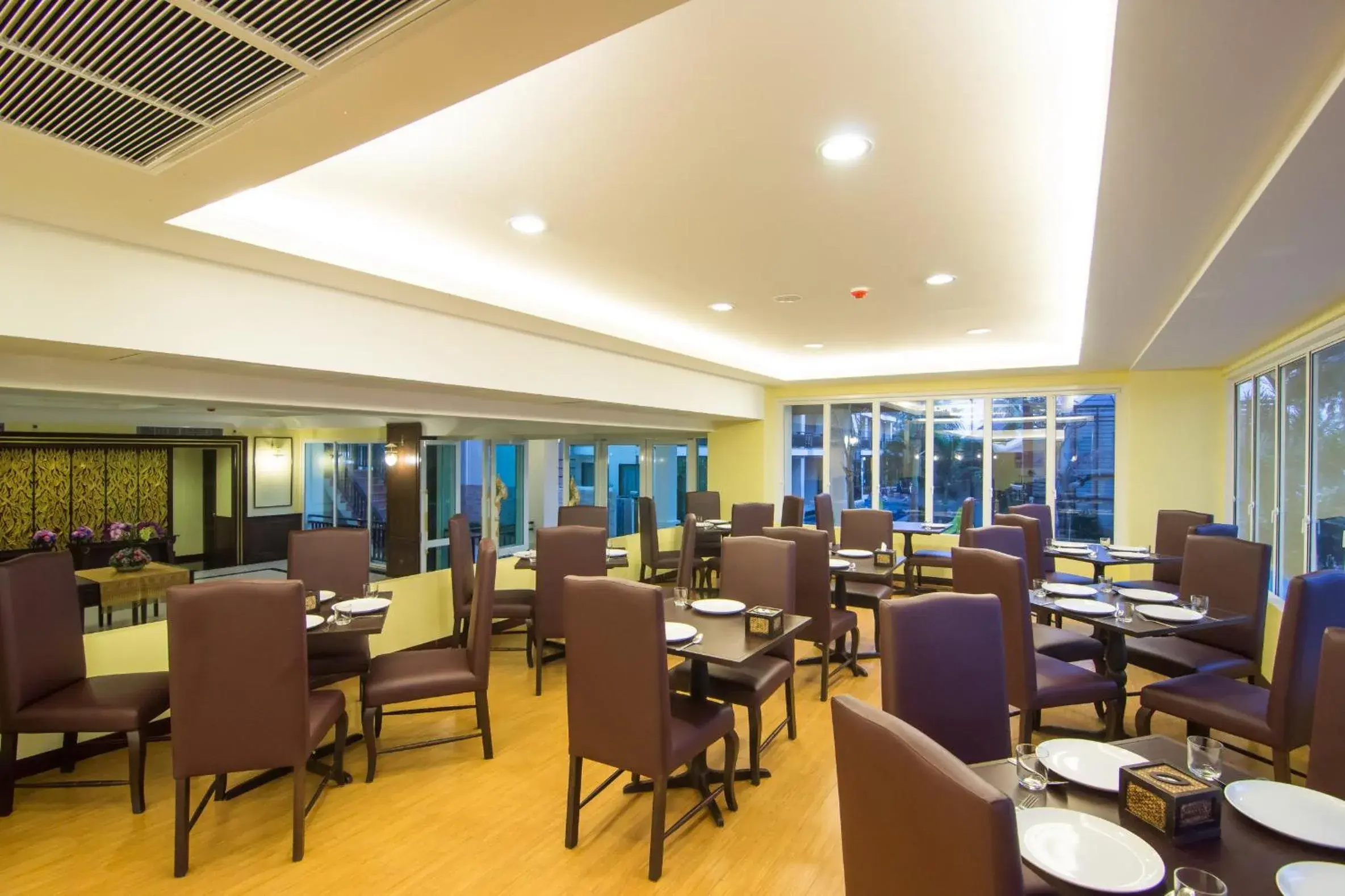 Restaurant/Places to Eat in Royal Heritage Pavilion Jomtien Hotel