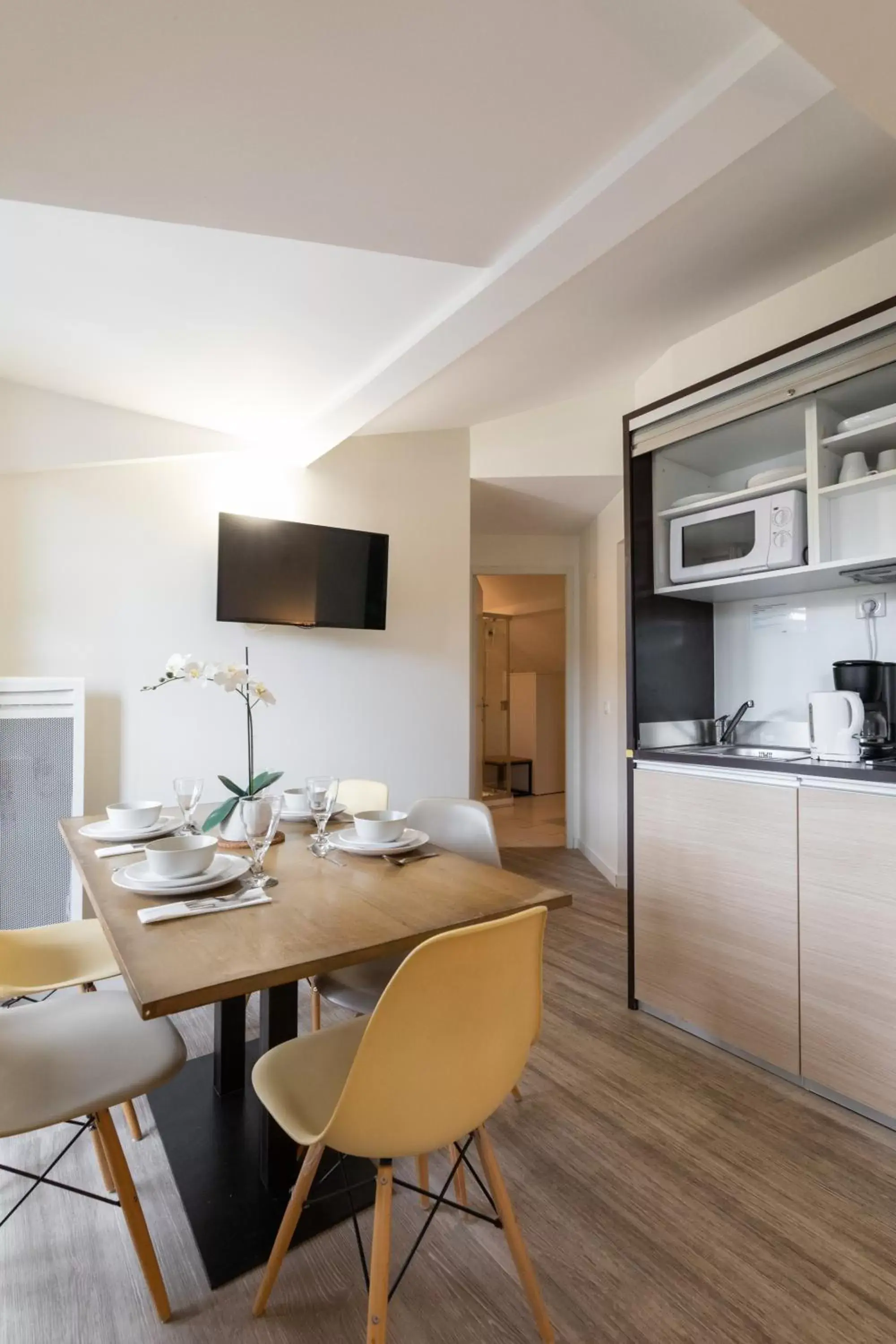 Two-Bedroom Apartment in Hotel Ala