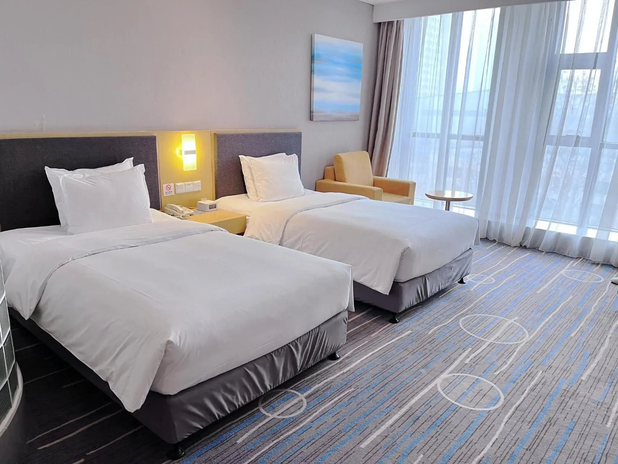 Photo of the whole room, Bed in Holiday Inn Express Shijiazhuang Heping, an IHG Hotel